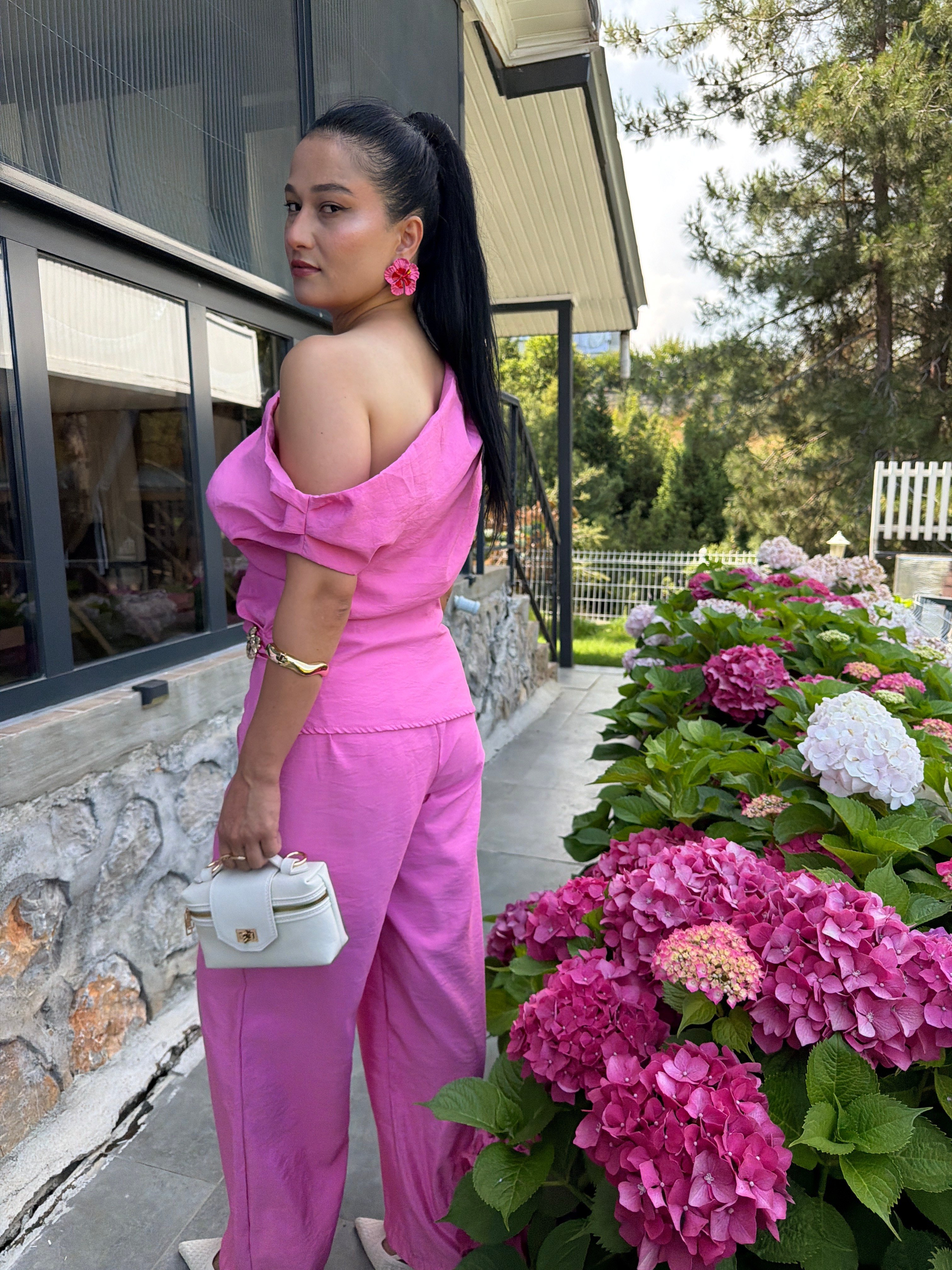 Gold Tokalı Yandan Fermuarlı Saten Takım-Pembe