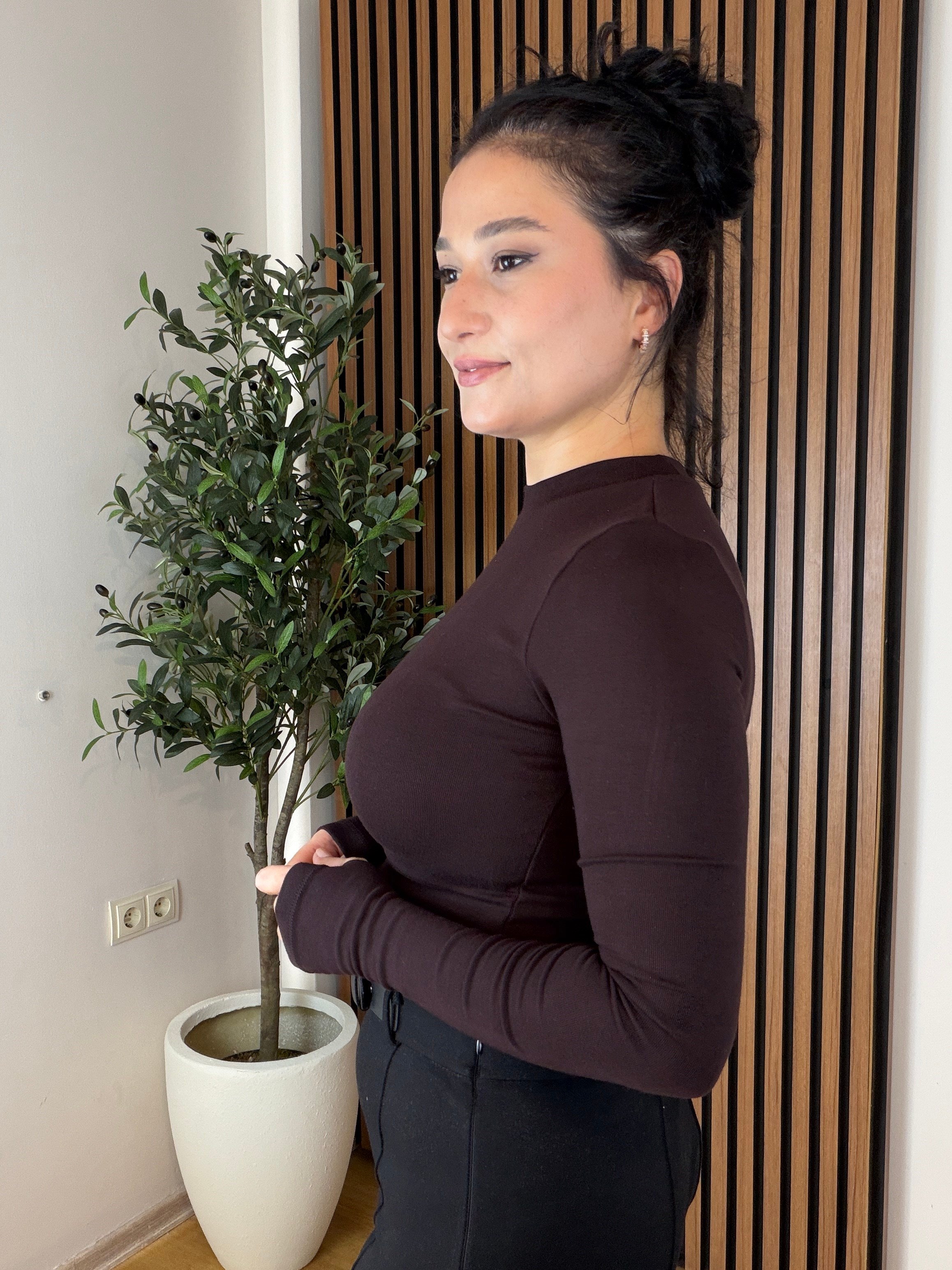 Modal Kumaş Parmak Geçirmeli Bluz-Kahverengi