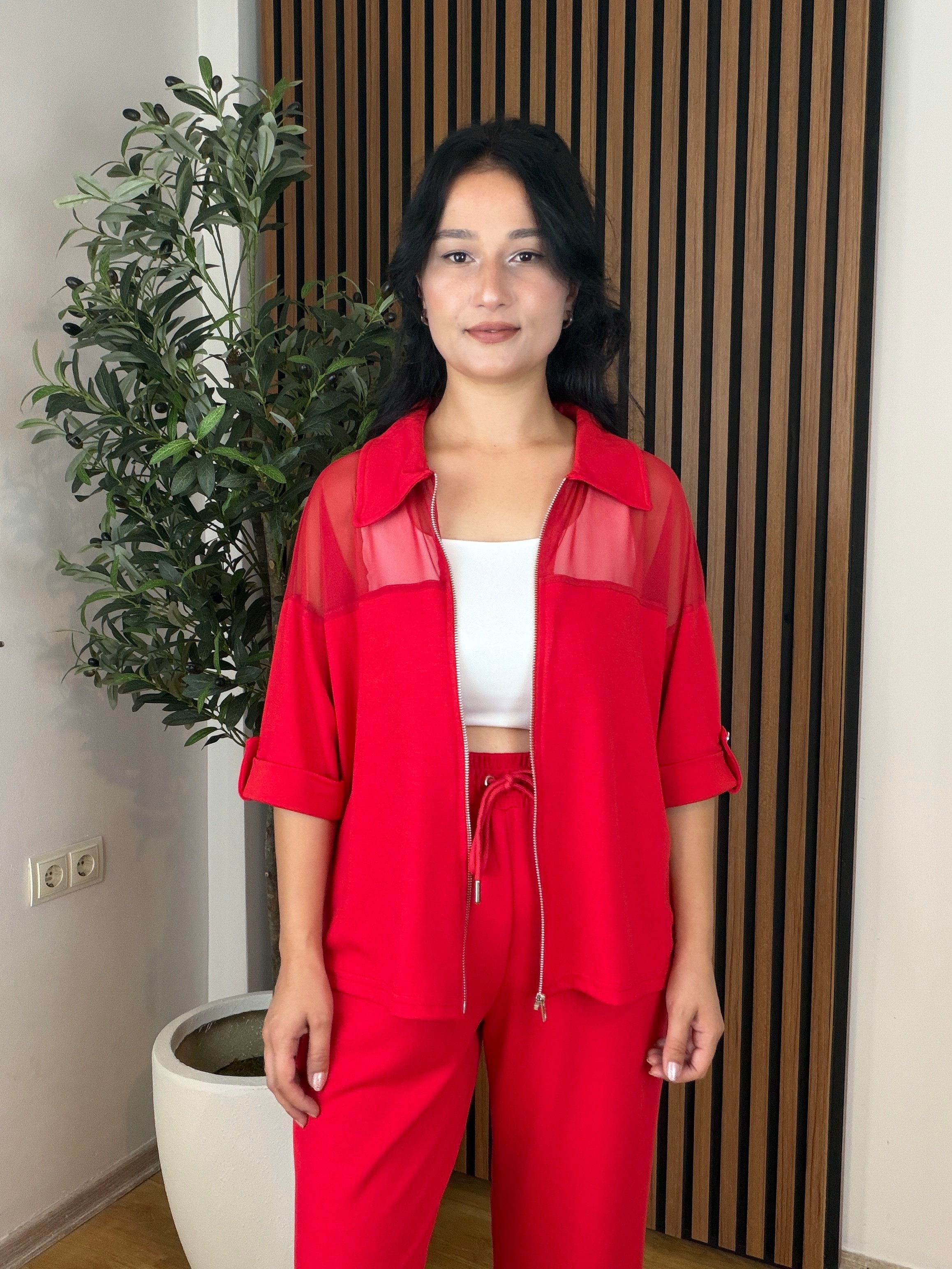 Tül Detaylı Fermuarlı Pantolon Takım-Kırmızı
