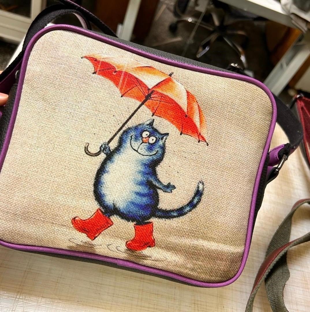 KEDİ FİGÜRLÜ UZUN SAPLI TASARIM ÇANTA
