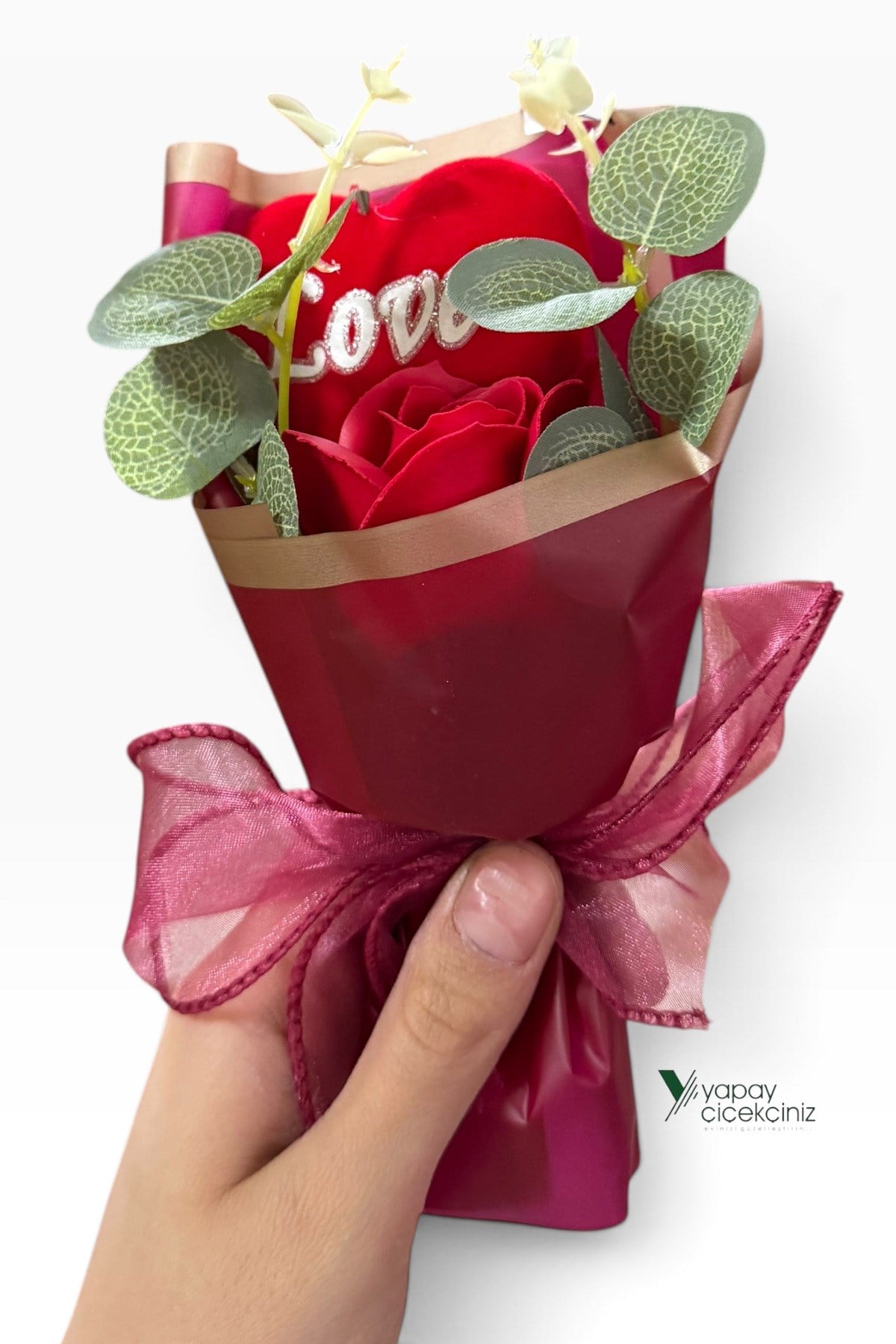 20 CM Silindir Kutuda Yapay Gül – Solmayan Dekoratif Gül Sevgiliye Romantik Kalıcı Hediye