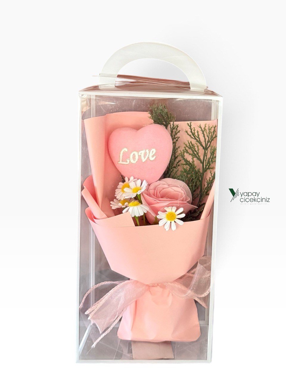 22 CM Şeffaf Kutulu Kokulu Kalp Detaylı Yapay Gül Buketi