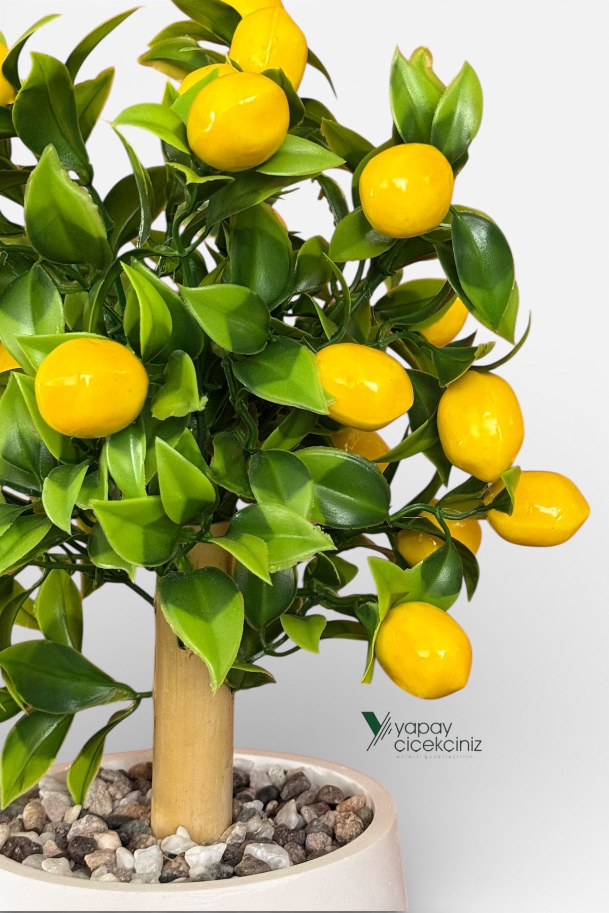 Beyaz Beton Saksıda Yapay Limon Ağacı Bambu ve Taş Detaylı