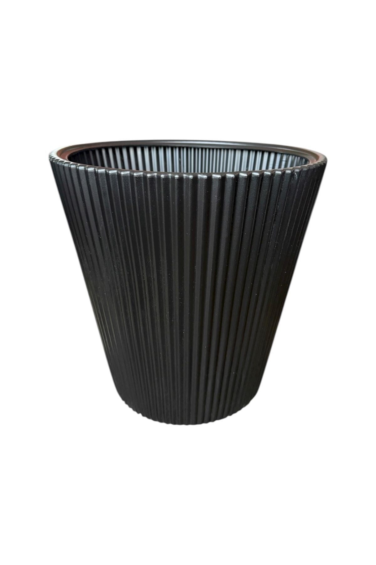 Siyah Çizgili Modern Plastik Saksı