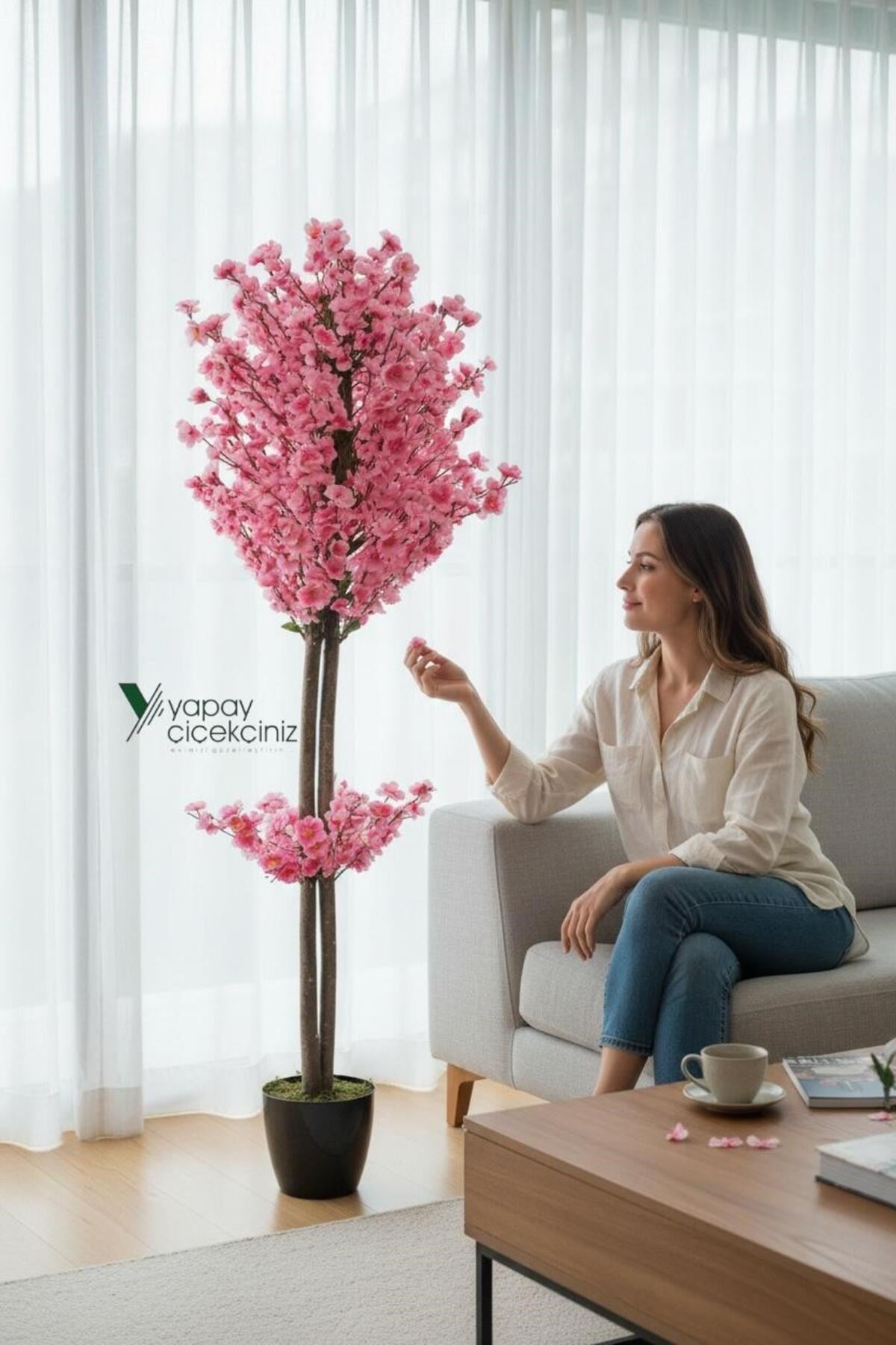 Siyah Saksıda Yoğun Yapraklı 180 Cm Yapay Bahardalı Ağacı Pembe