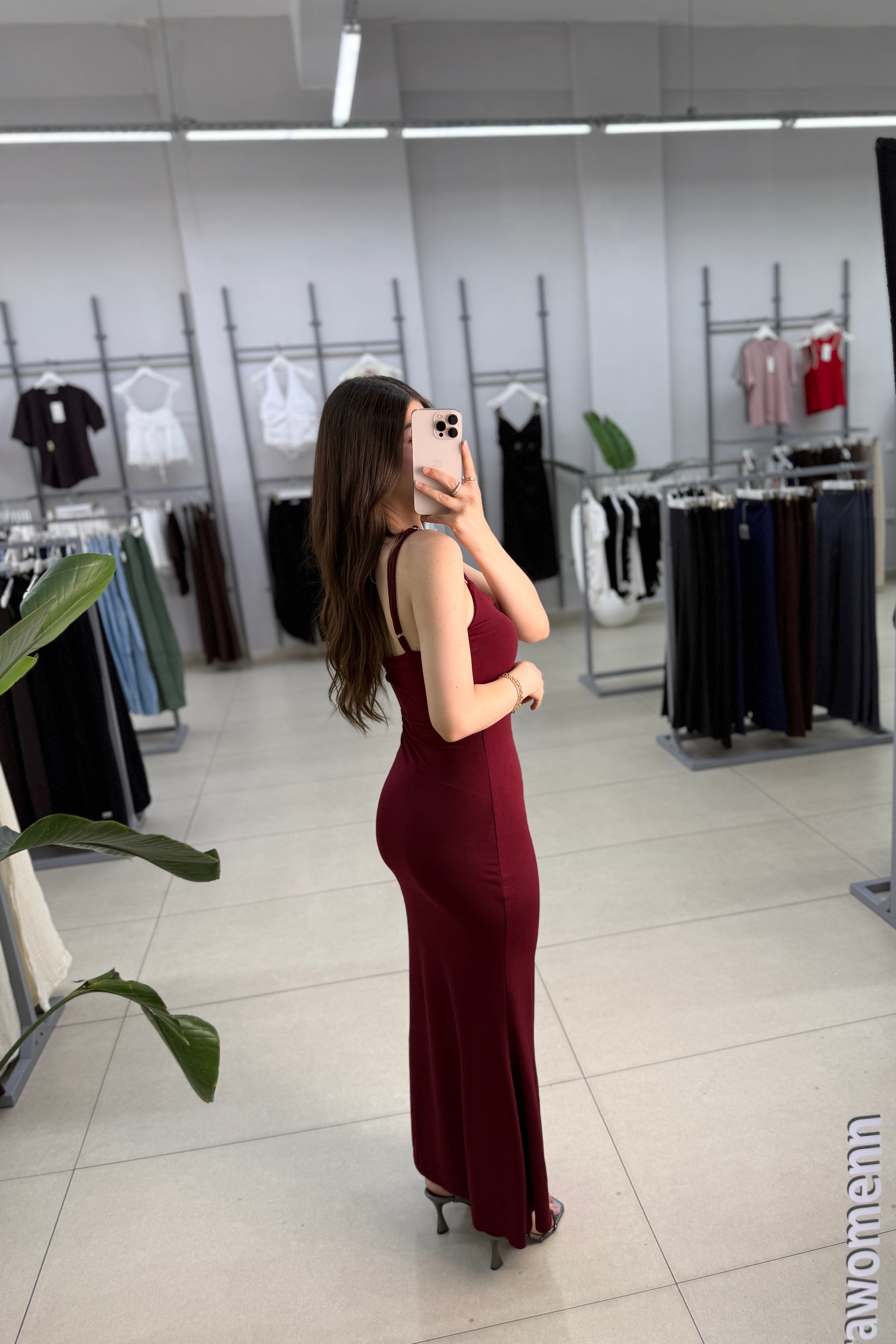 İp Askılı Elbise 