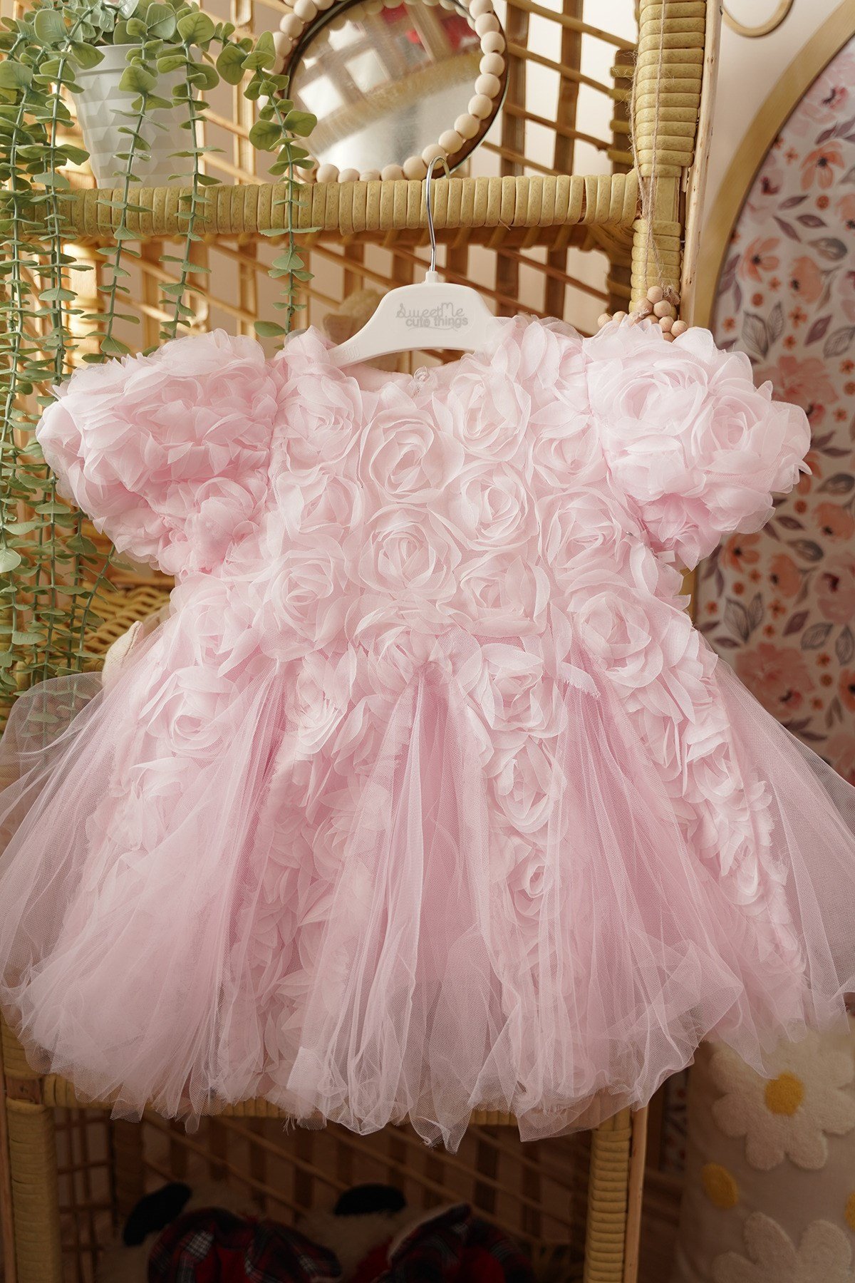Kız Çocuk 3D Güllü Prenses Elbise Tüllü Katlı Sırt Dekolteli Özel Gün Doğum Günü Elbise 2-5 Yaş