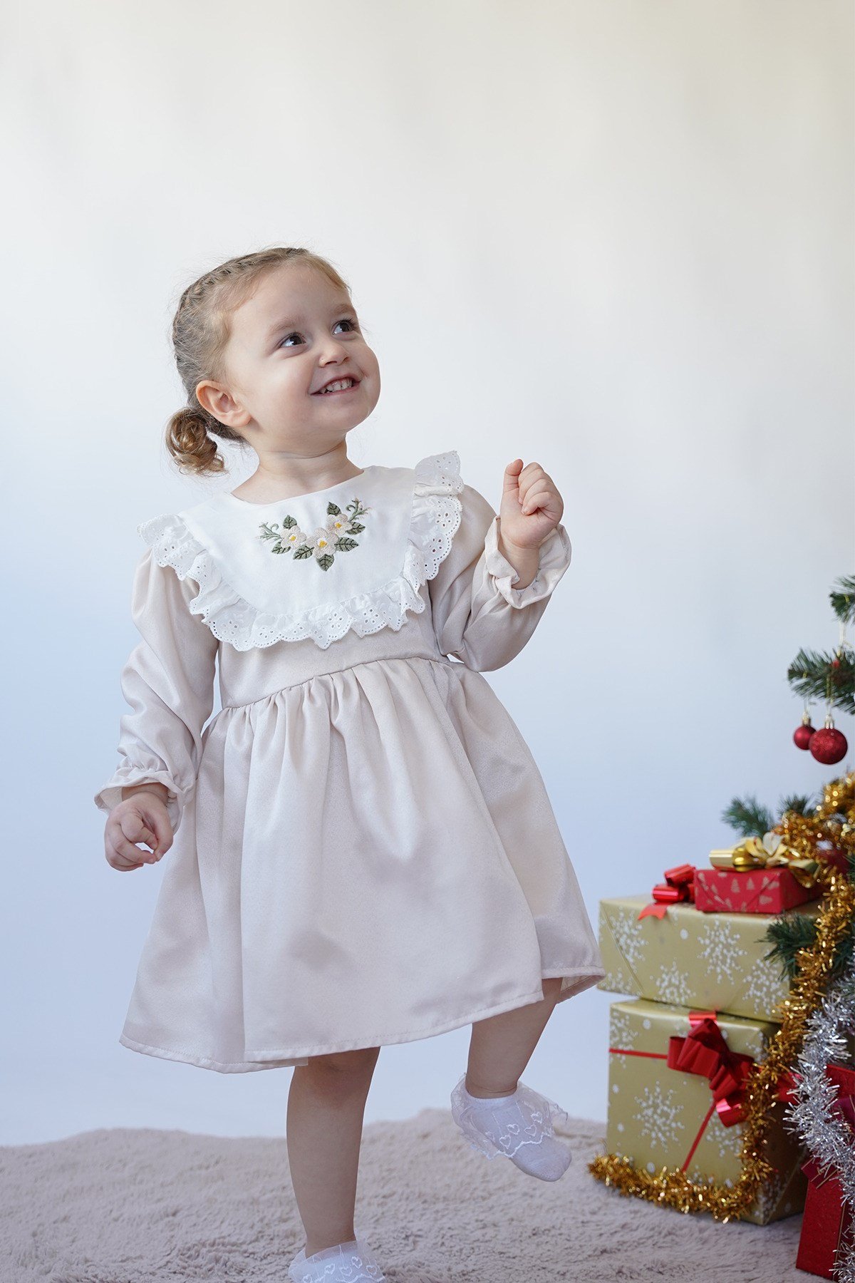Kız Çocuk Uzun Kollu Çiçek Nakışlı Astarlı Kabarık Özel Gün Doğum Günü Parti Yılbaşı Noel Elbise