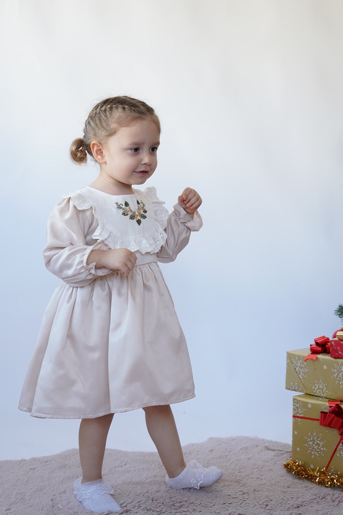 Kız Çocuk Uzun Kollu Çiçek Nakışlı Astarlı Kabarık Özel Gün Doğum Günü Parti Yılbaşı Noel Elbise