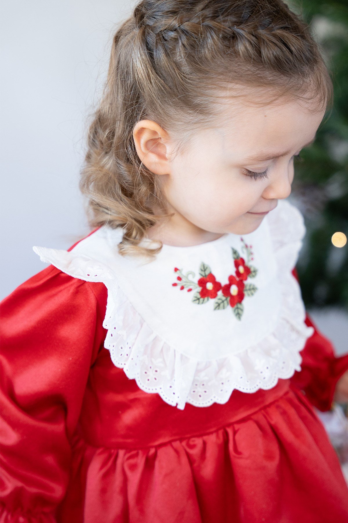 Kız Çocuk Uzun Kollu Çiçek Nakışlı Astarlı Kabarık Özel Gün Doğum Günü Parti Yılbaşı Noel Elbise