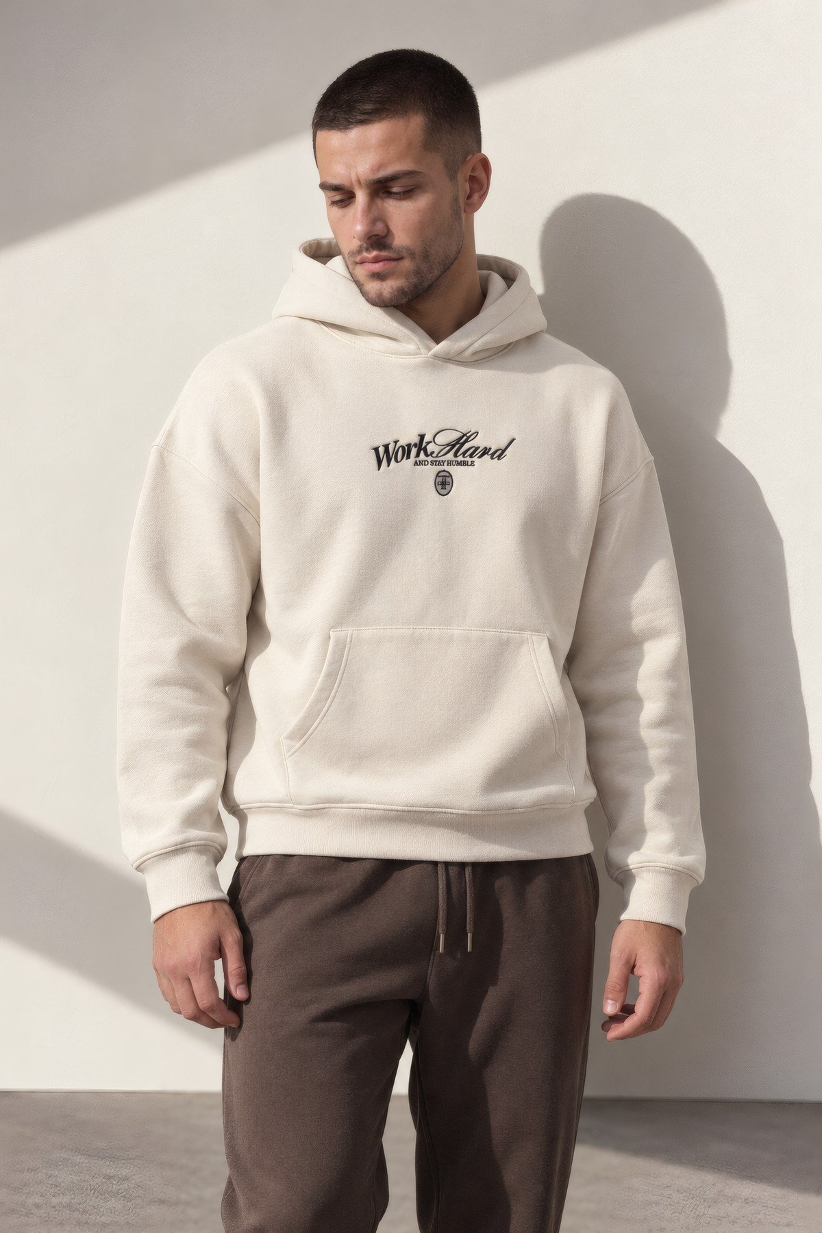 Araba Baskılı Kapüşonlu Sweatshirt Ekru