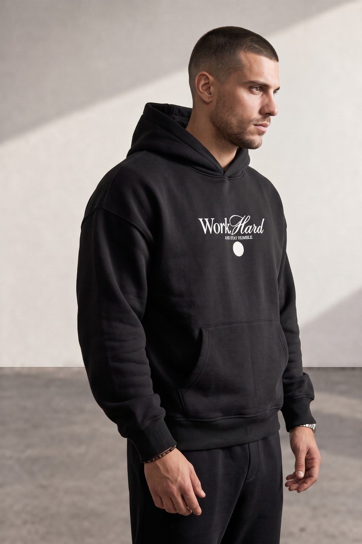 Araba Baskılı Kapüşonlu Sweatshirt Siyah