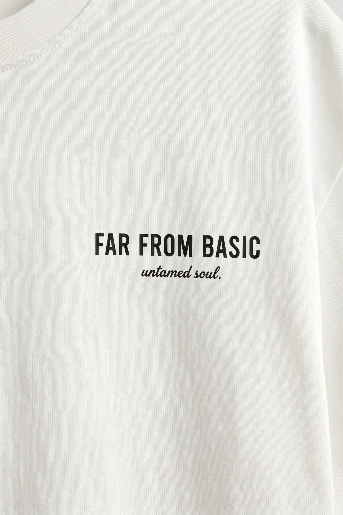 Far From Basic Tişört Ekru