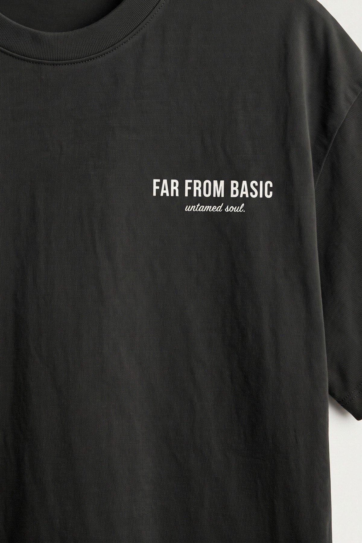 Far From Basic Tişört Siyah