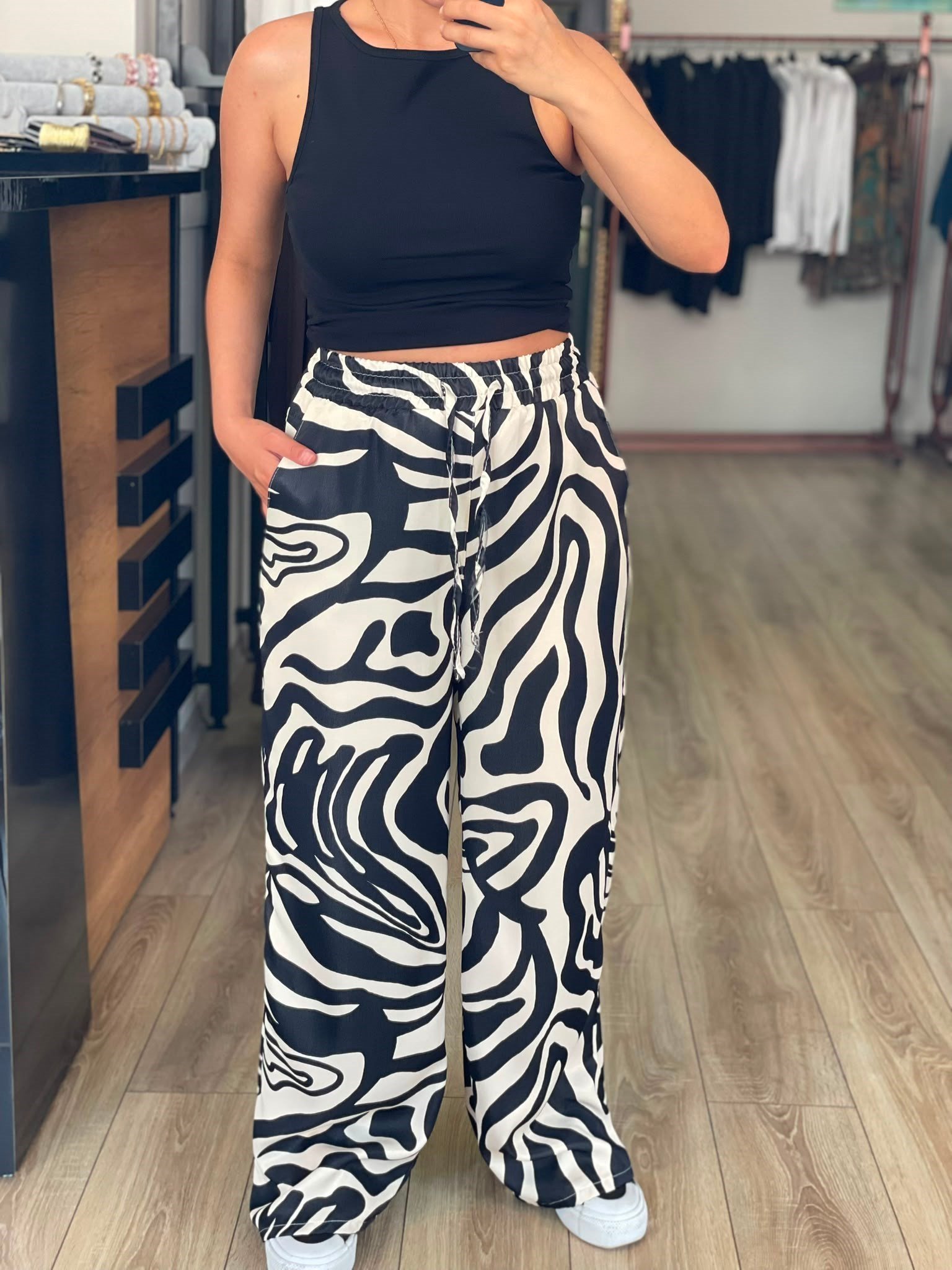 Beli lastikli bol zebra pantolon
