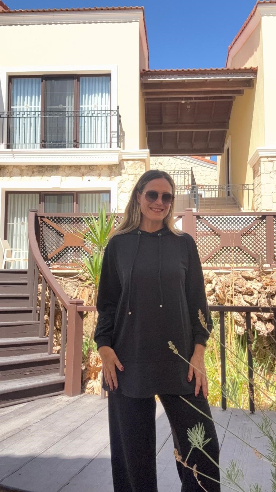 Çizgi Detaylı Takım Siyah