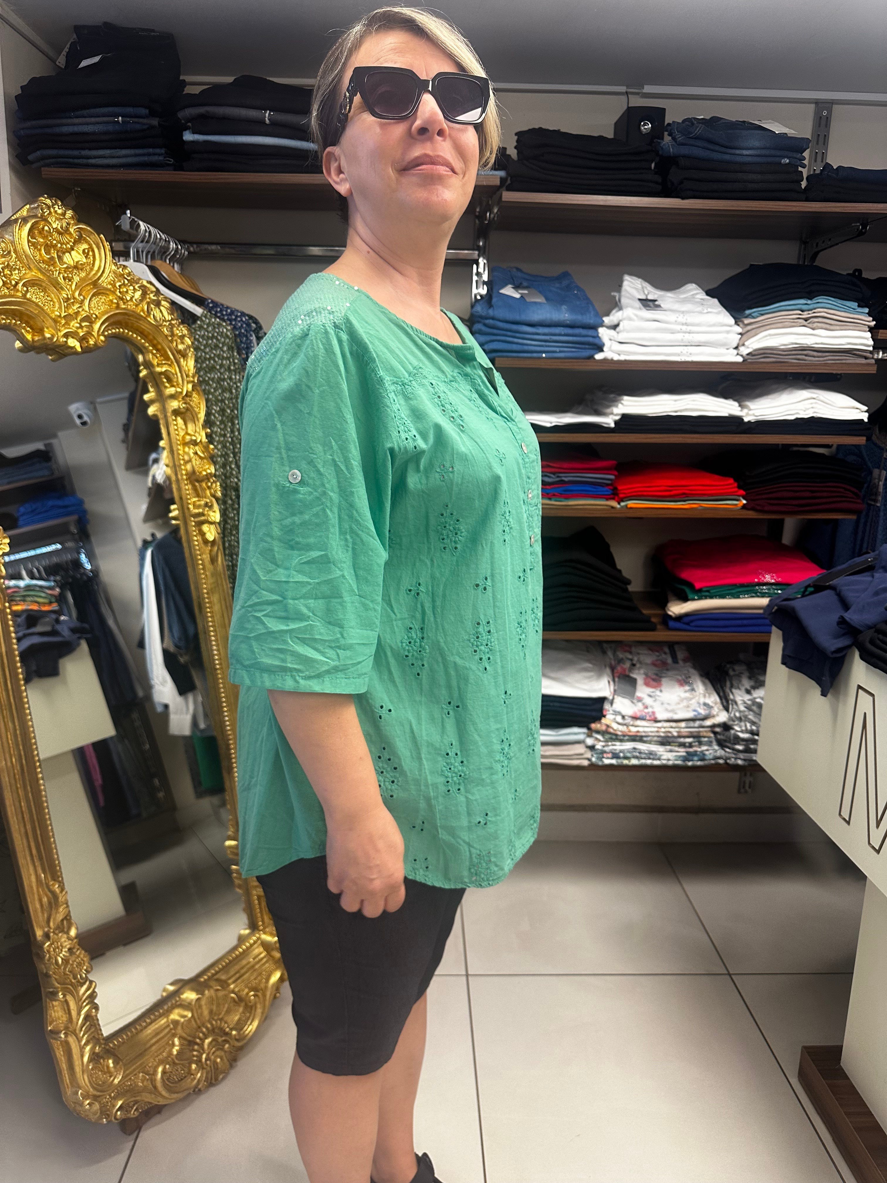 italyan omuzu pullu fisto detaylı bluz yeşil