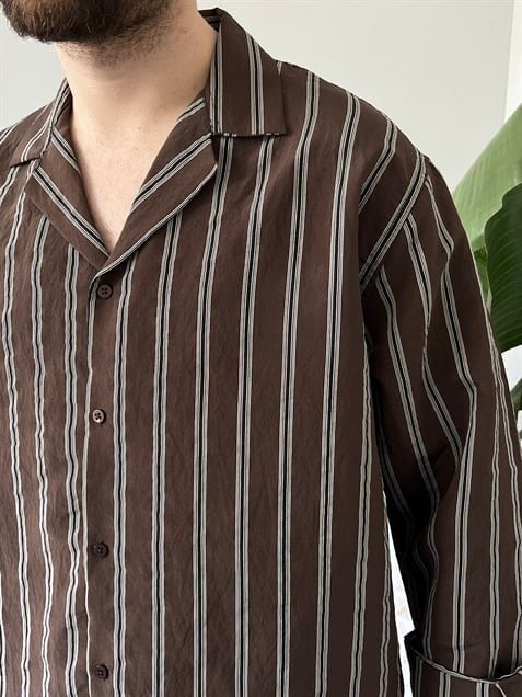 Apaş Yaka Çizgili Oversize Gömlek Kahverengi