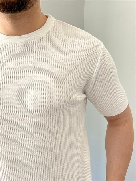Bisiklet Yaka Örgü .Desen Triko Tshirt Beyaz