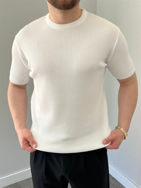 Bisiklet Yaka Örgü .Desen Triko Tshirt Beyaz