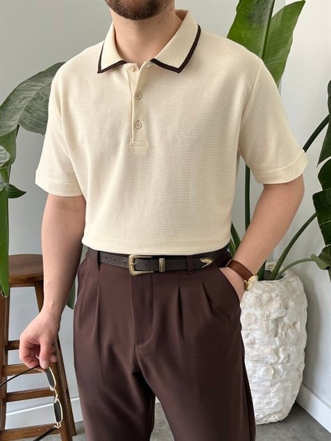 Yaka Detay Basic Krem Tişört