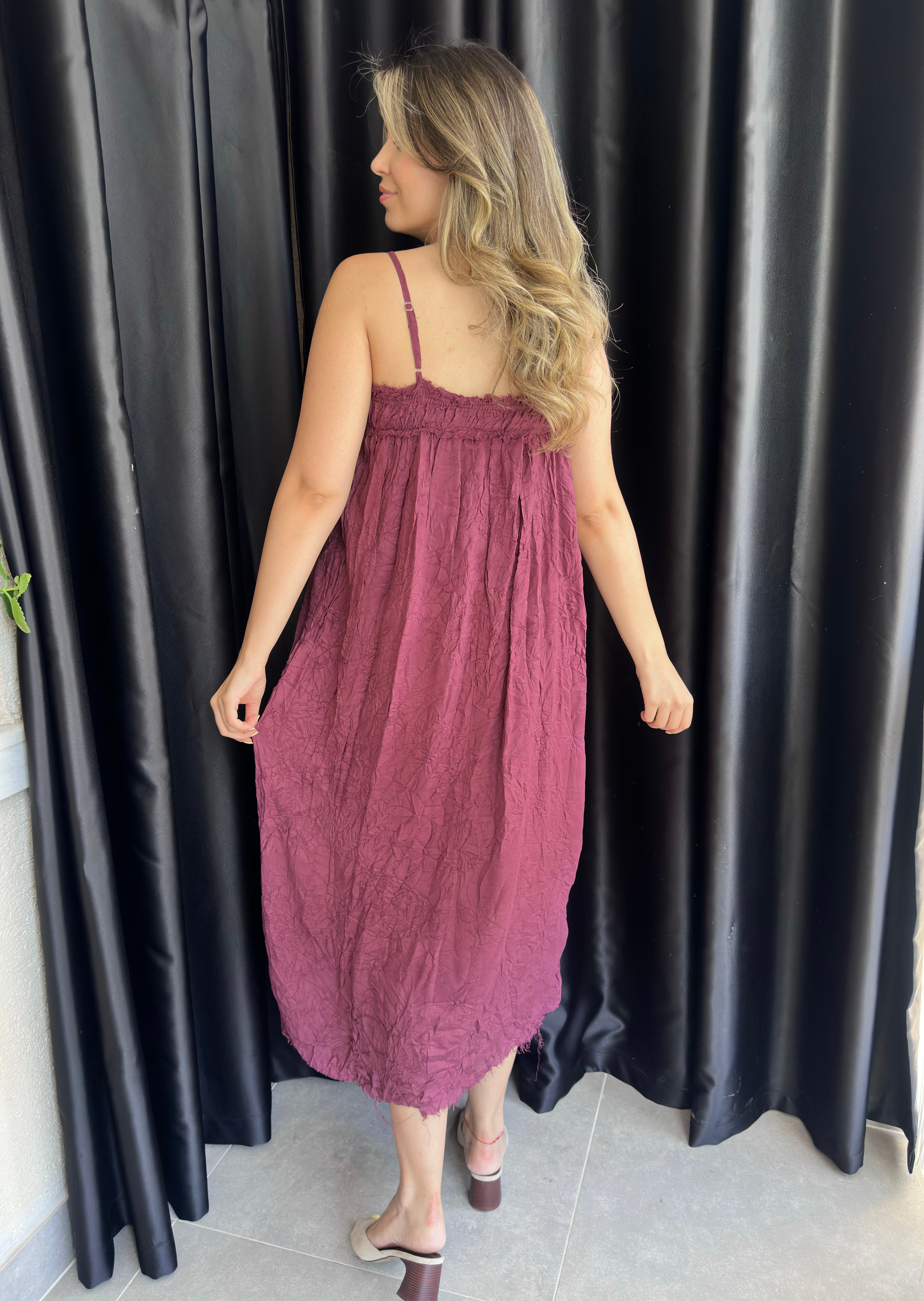Bordo İp Askılı Kırışık Elbise