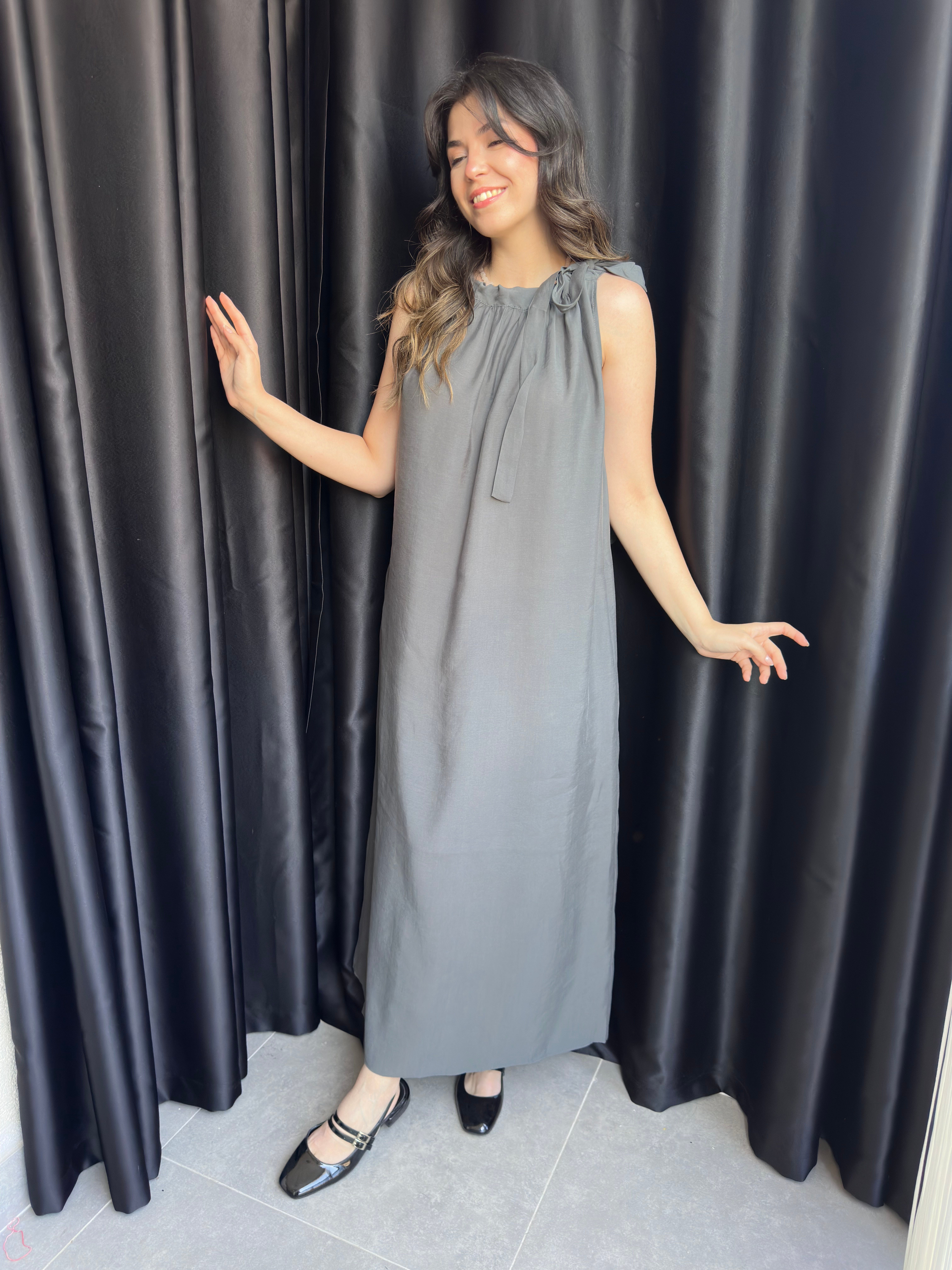Füme Bağlama Detaylı Halter Yaka Elbise