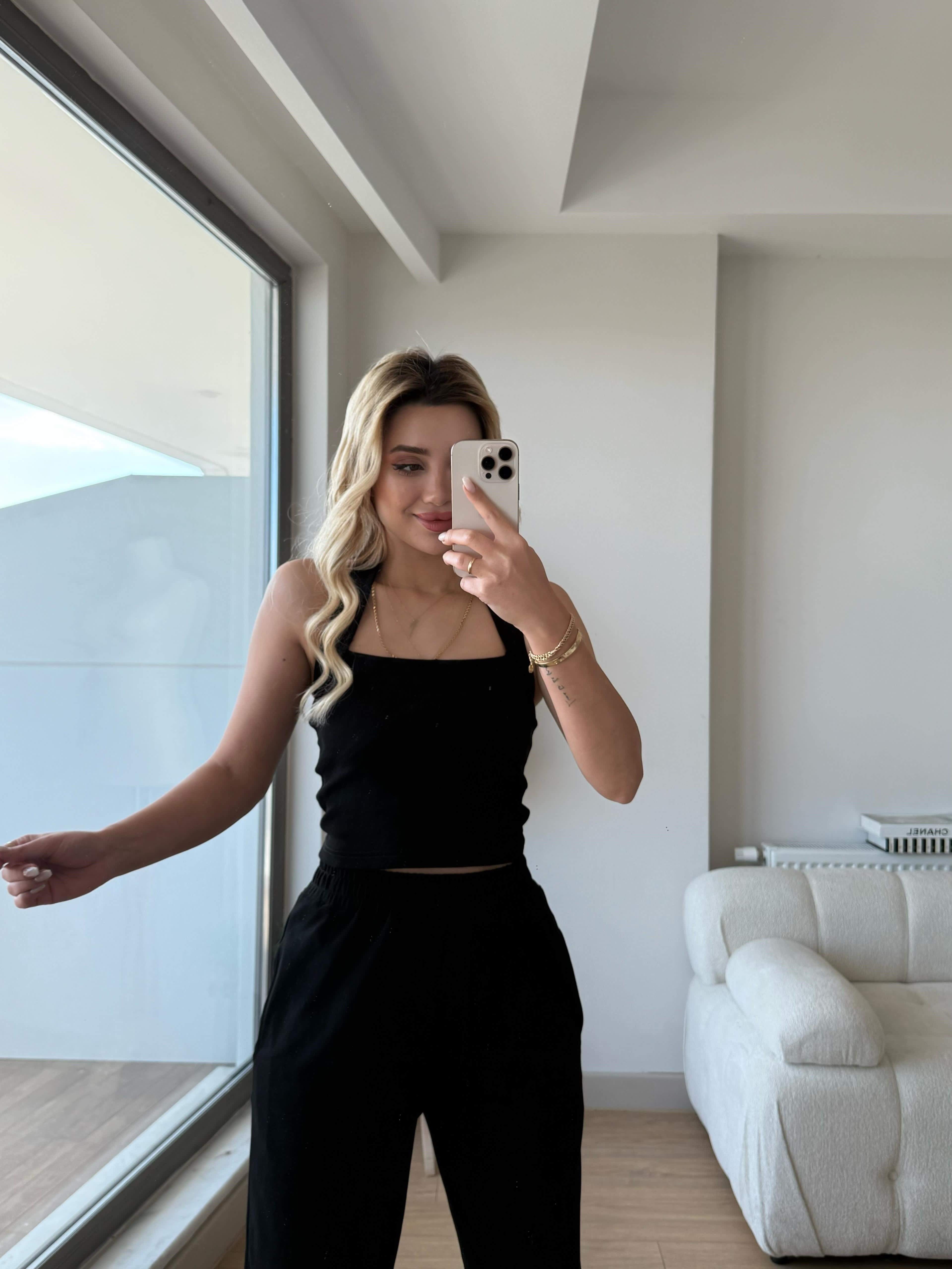 Boyun bağlamalı takım siyah