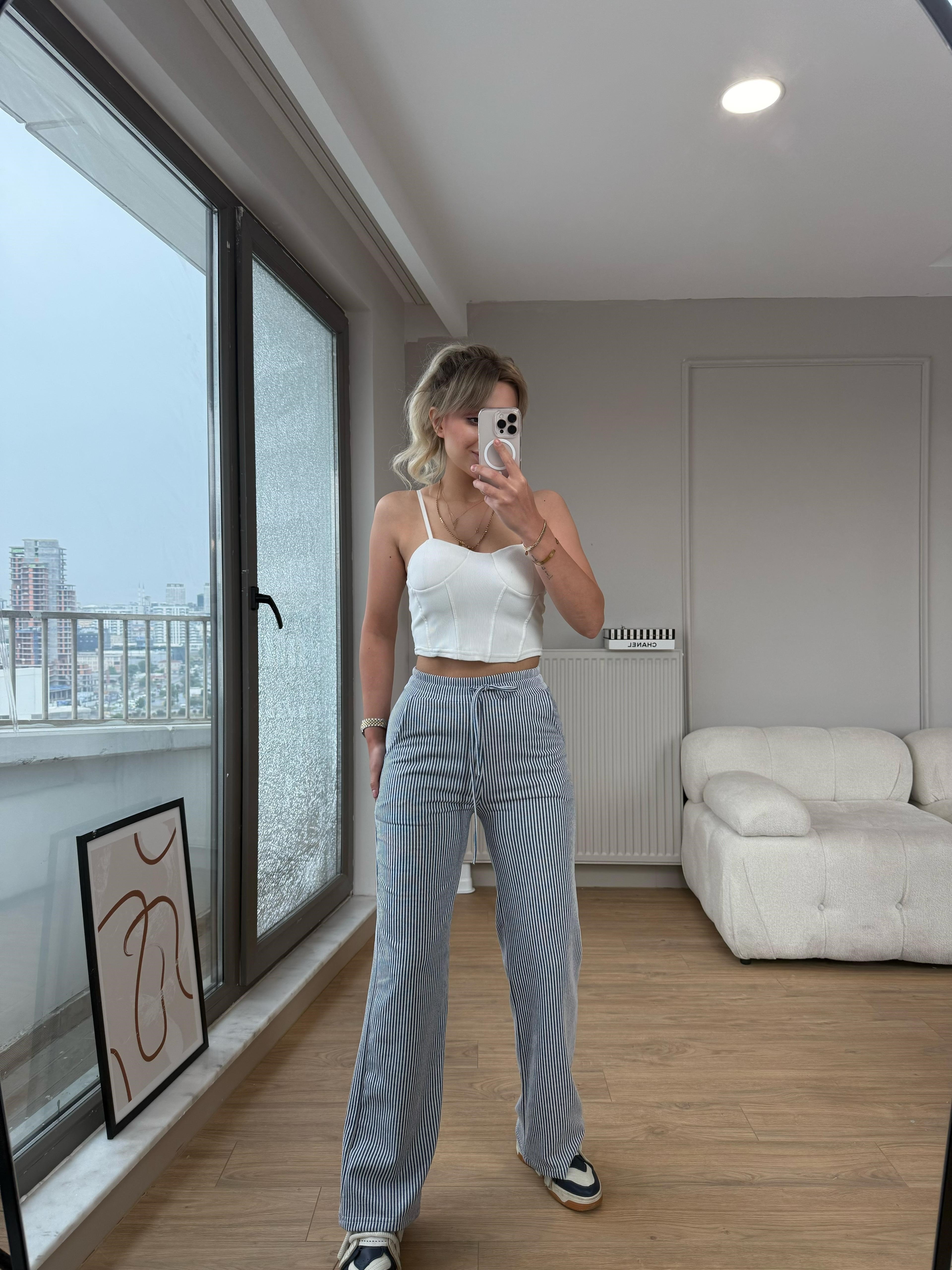 Çizgi detay pantolon lacivert