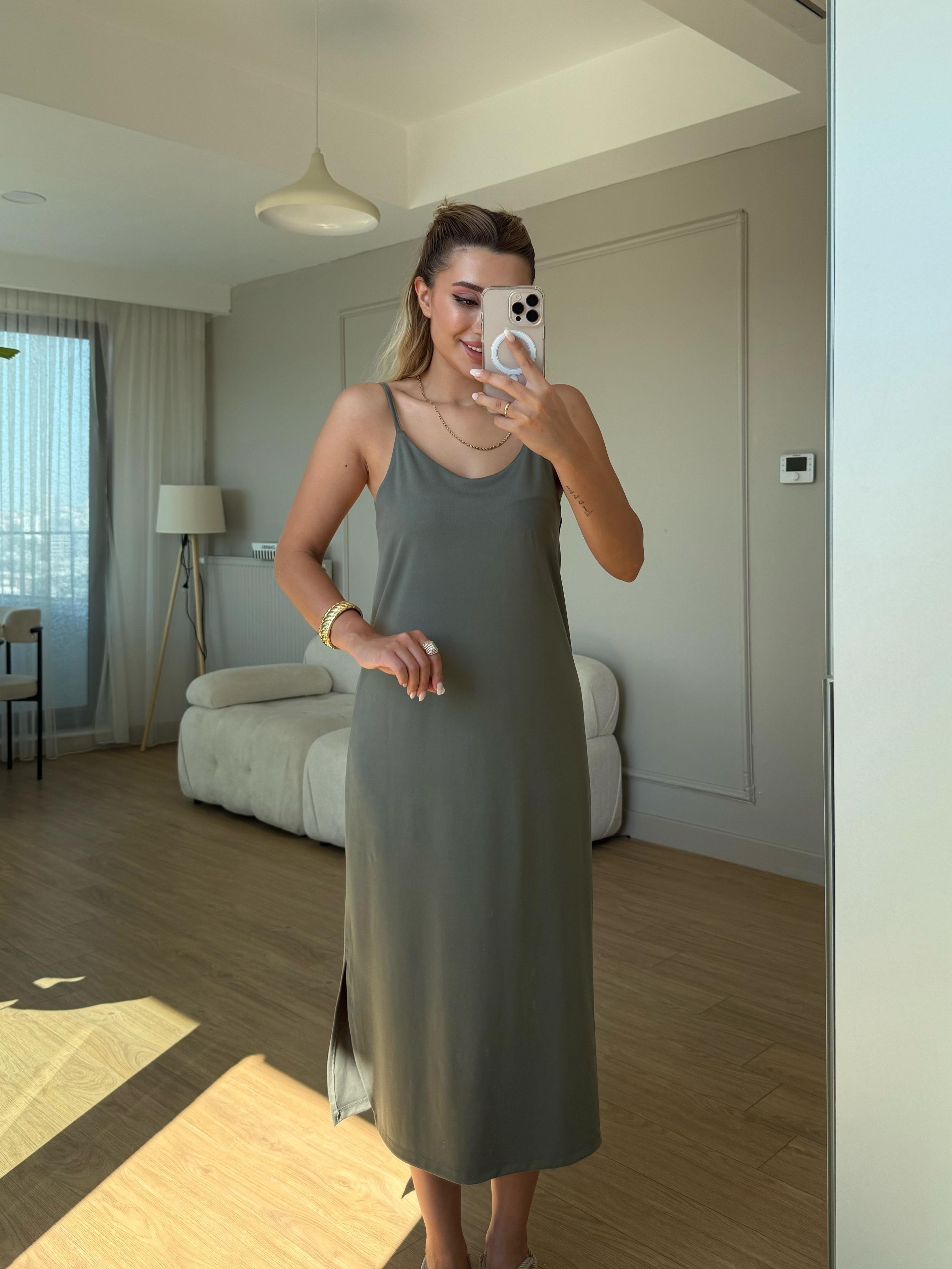 İnce askılı uzun modal elbise yeşil