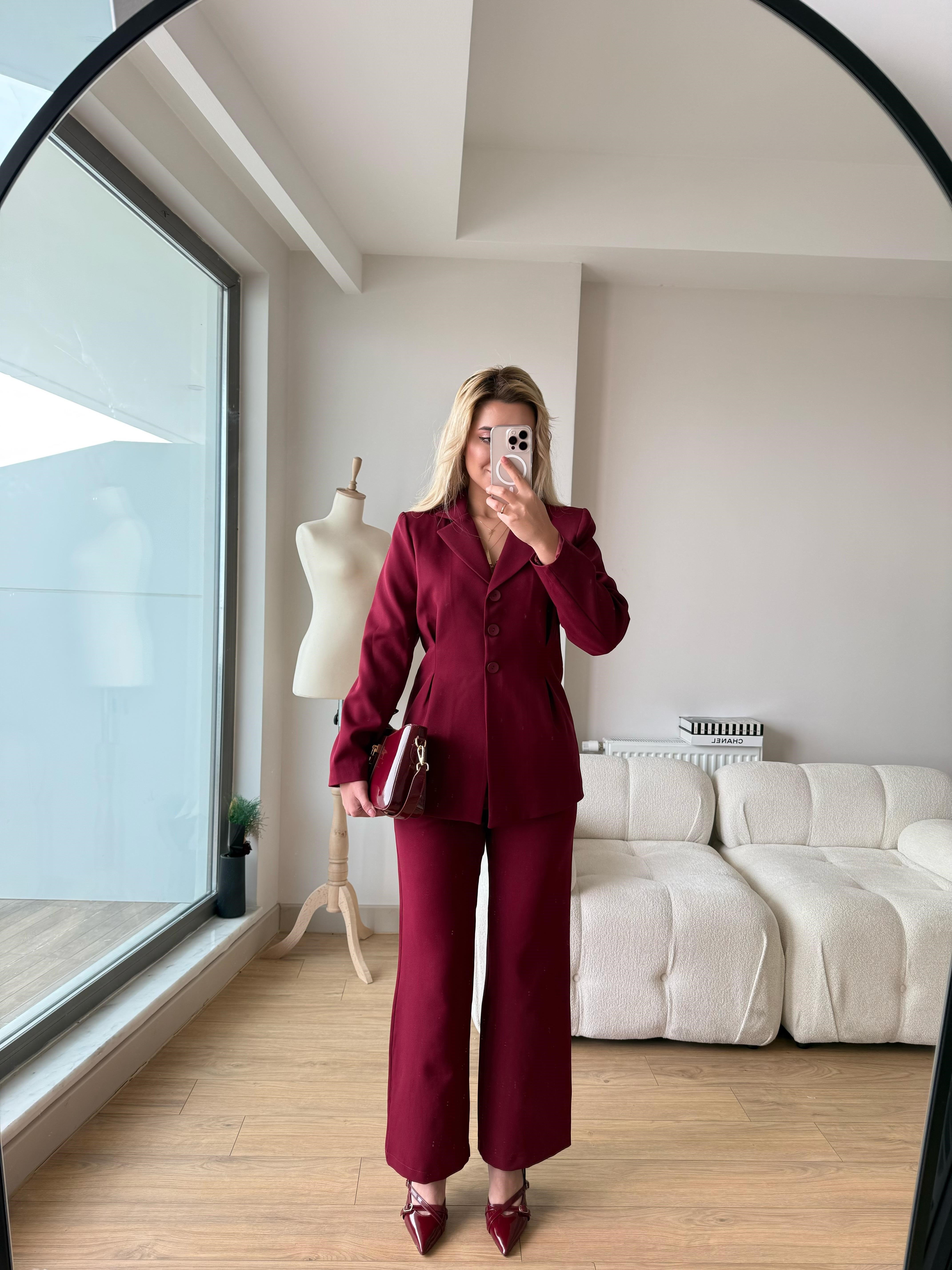 Klasik takım bordo