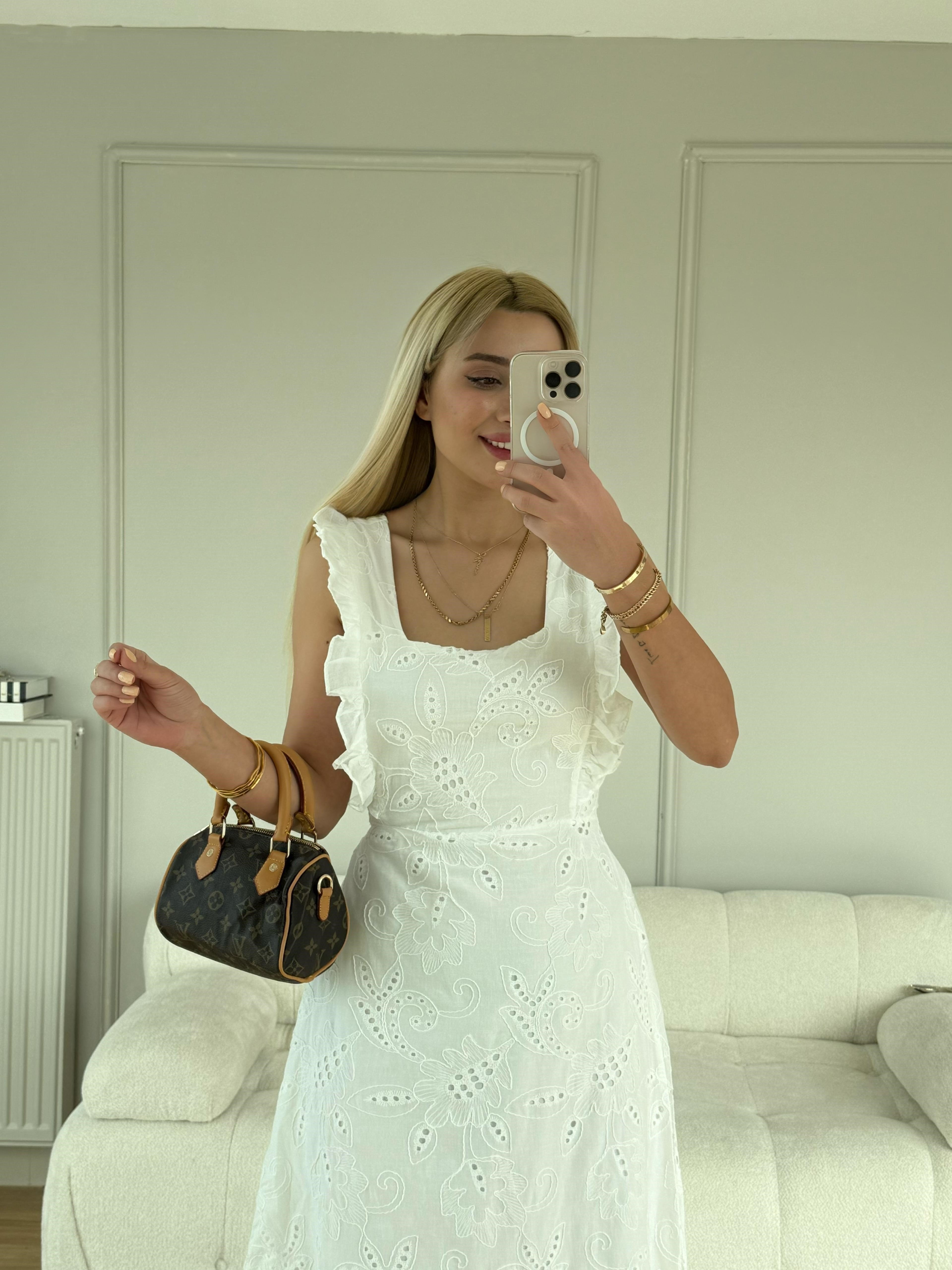 Kuğu elbise beyaz