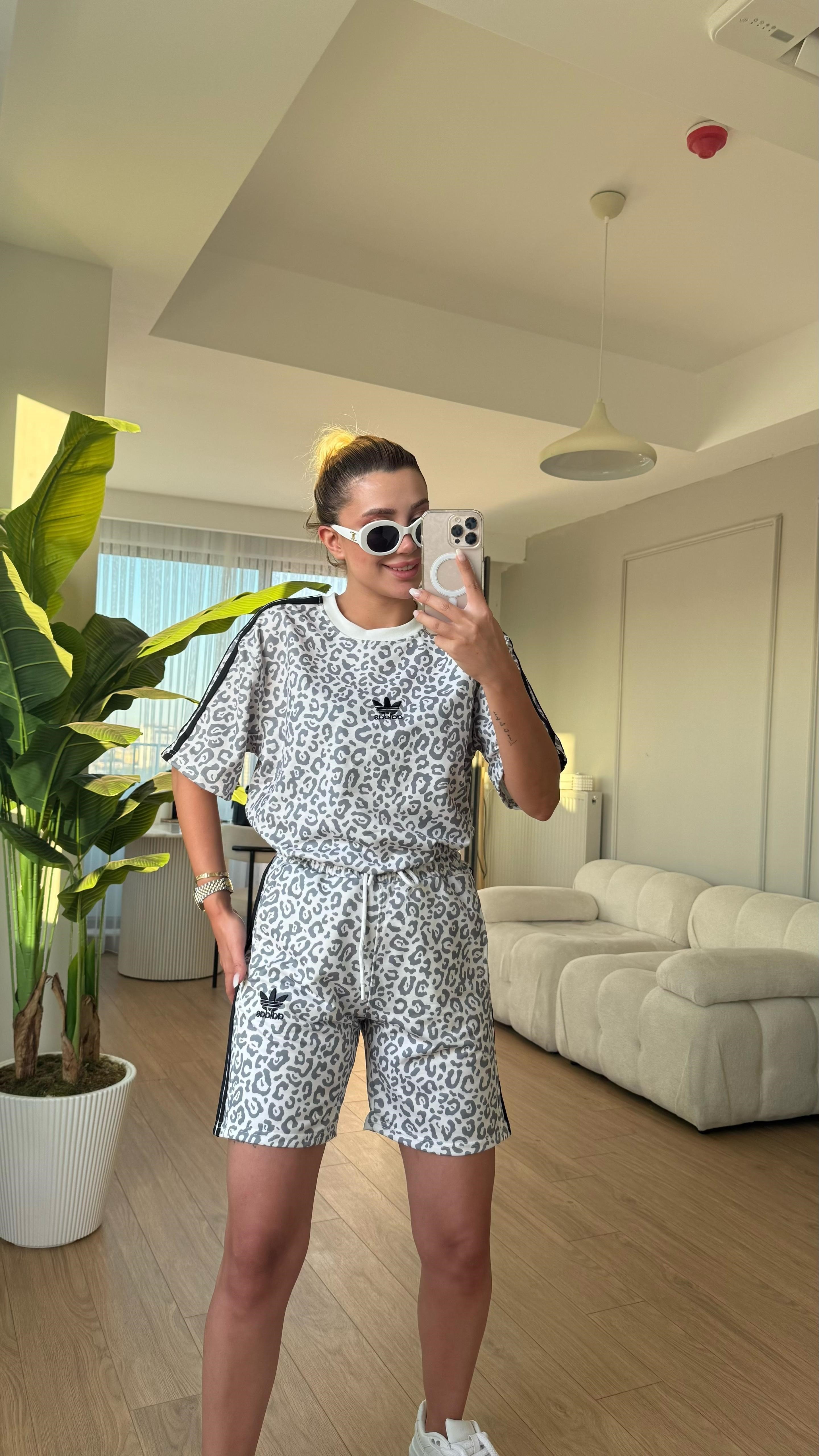 Leopar tişört takım beyaz