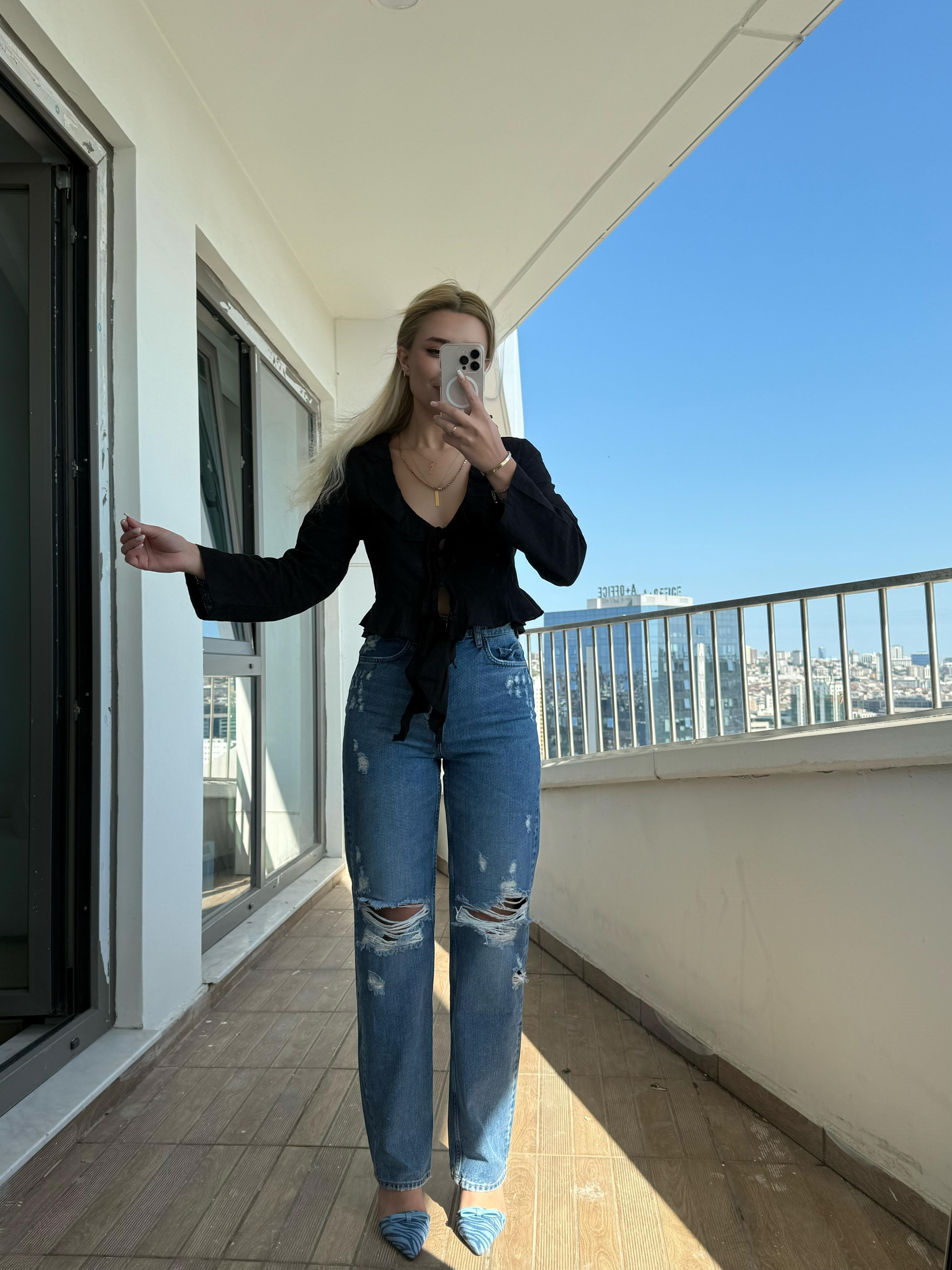 Mom jean yırtmaçlı