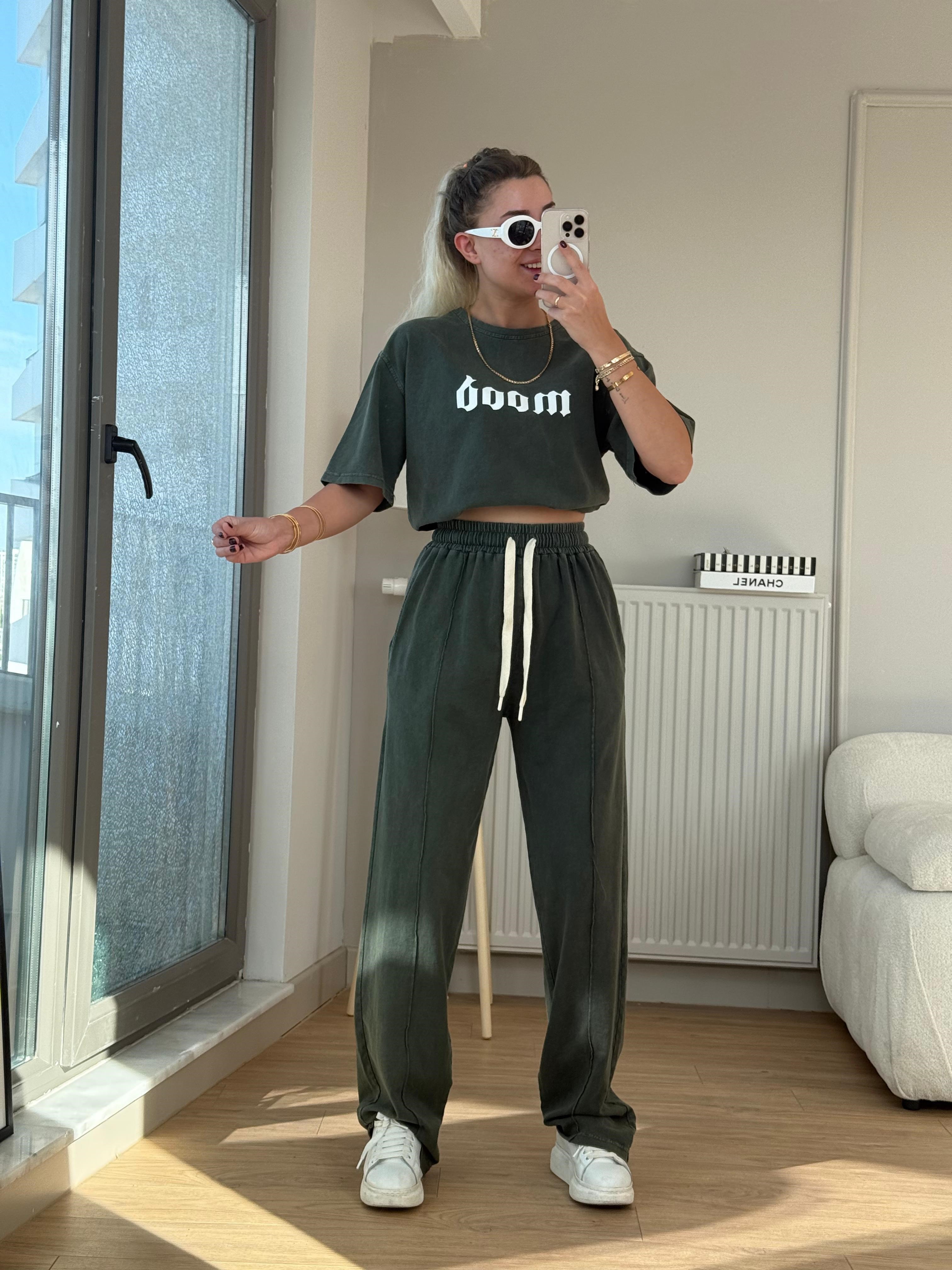Mom takım yeşil