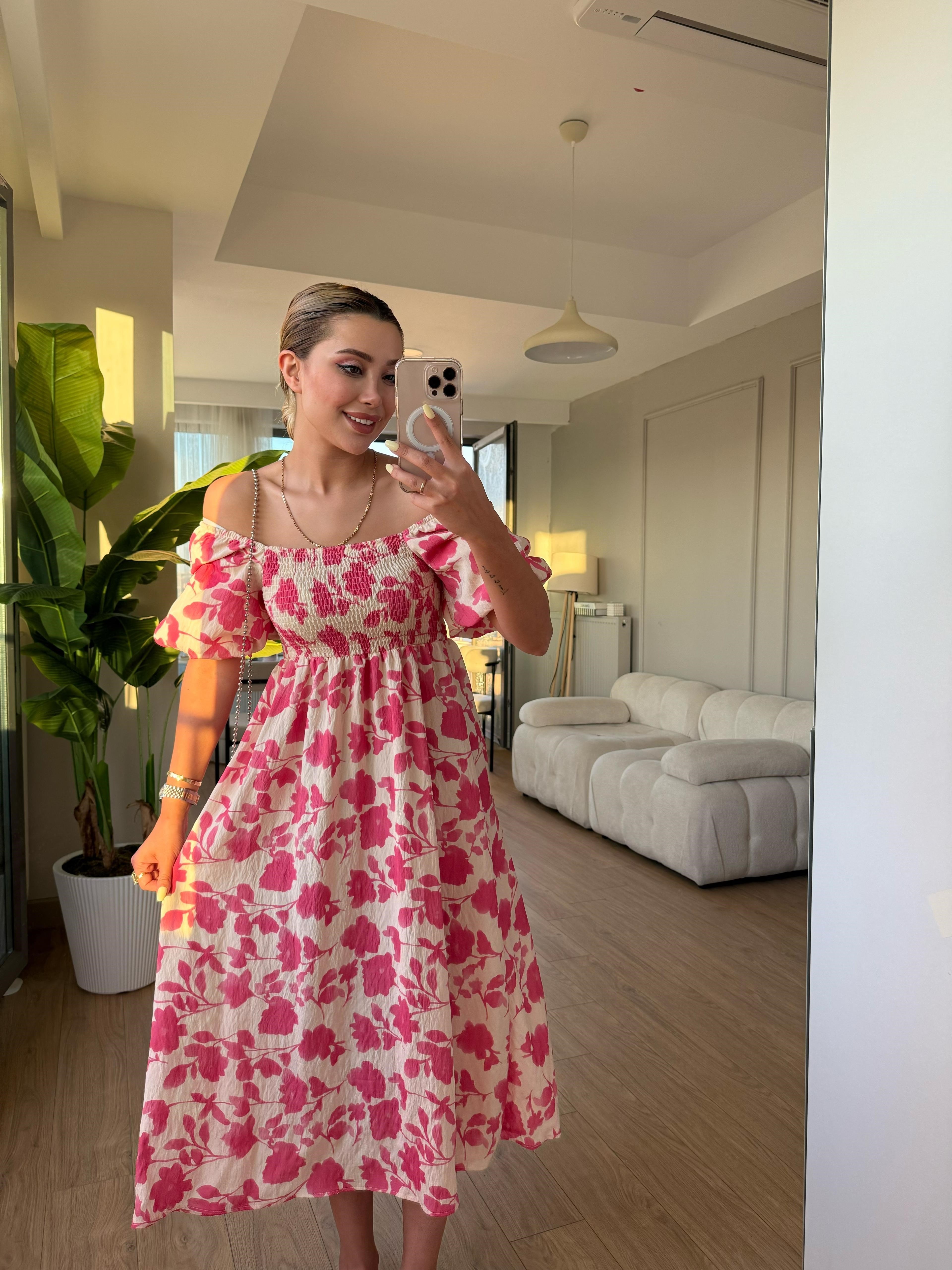 Omuz elbise pembe