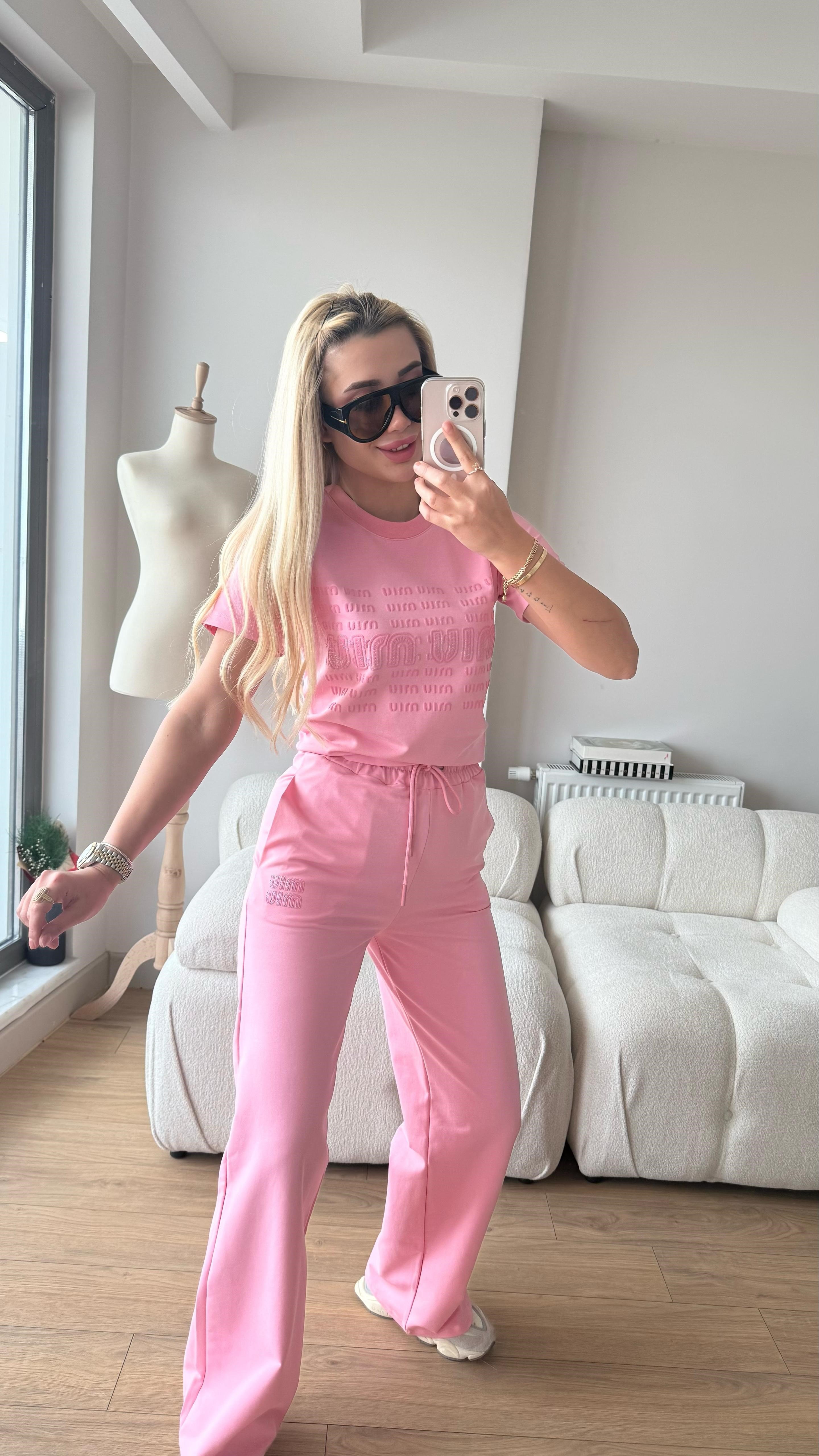 pink takım pembe