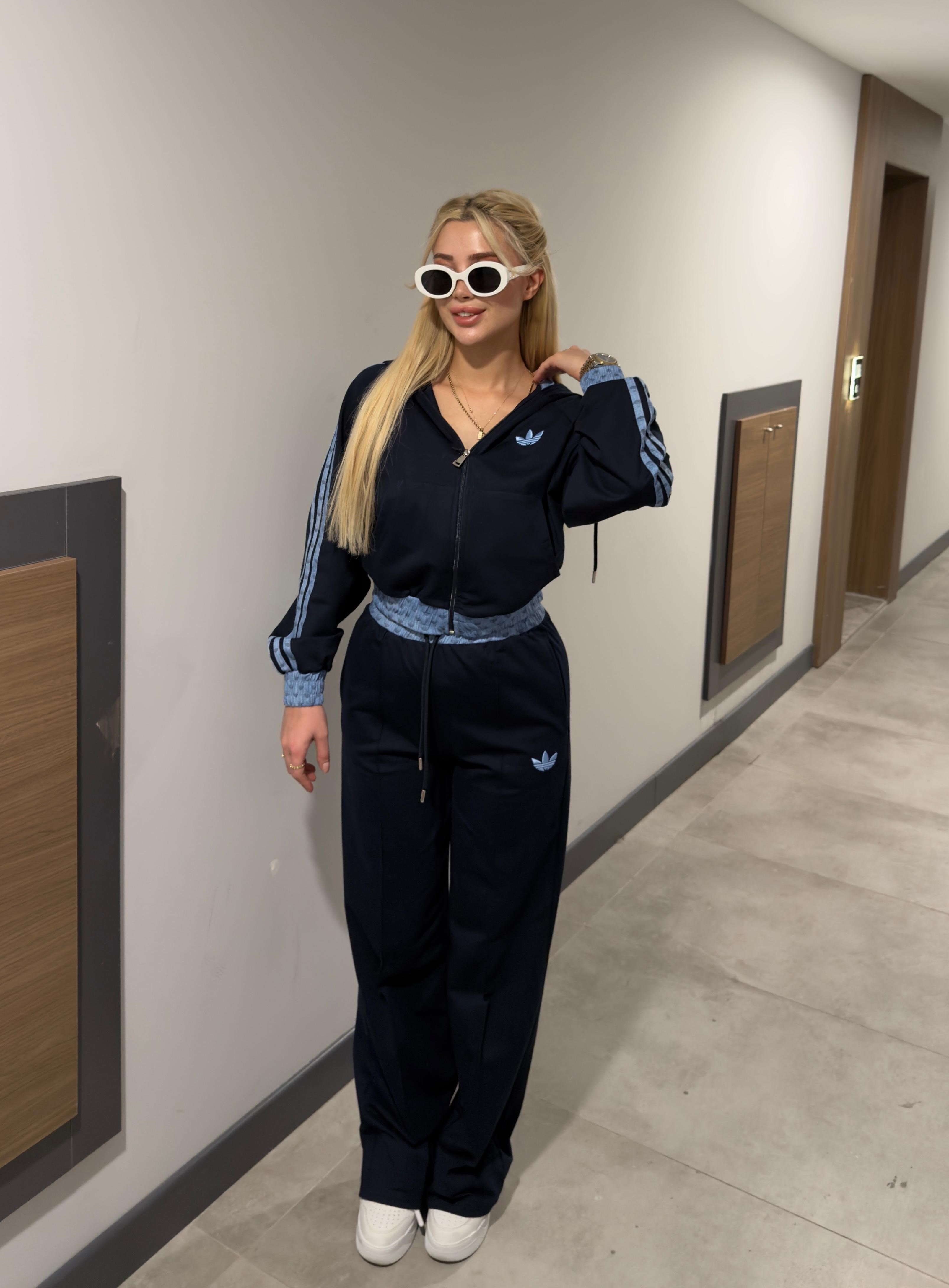 QUEEN TAKIM LACİVERT