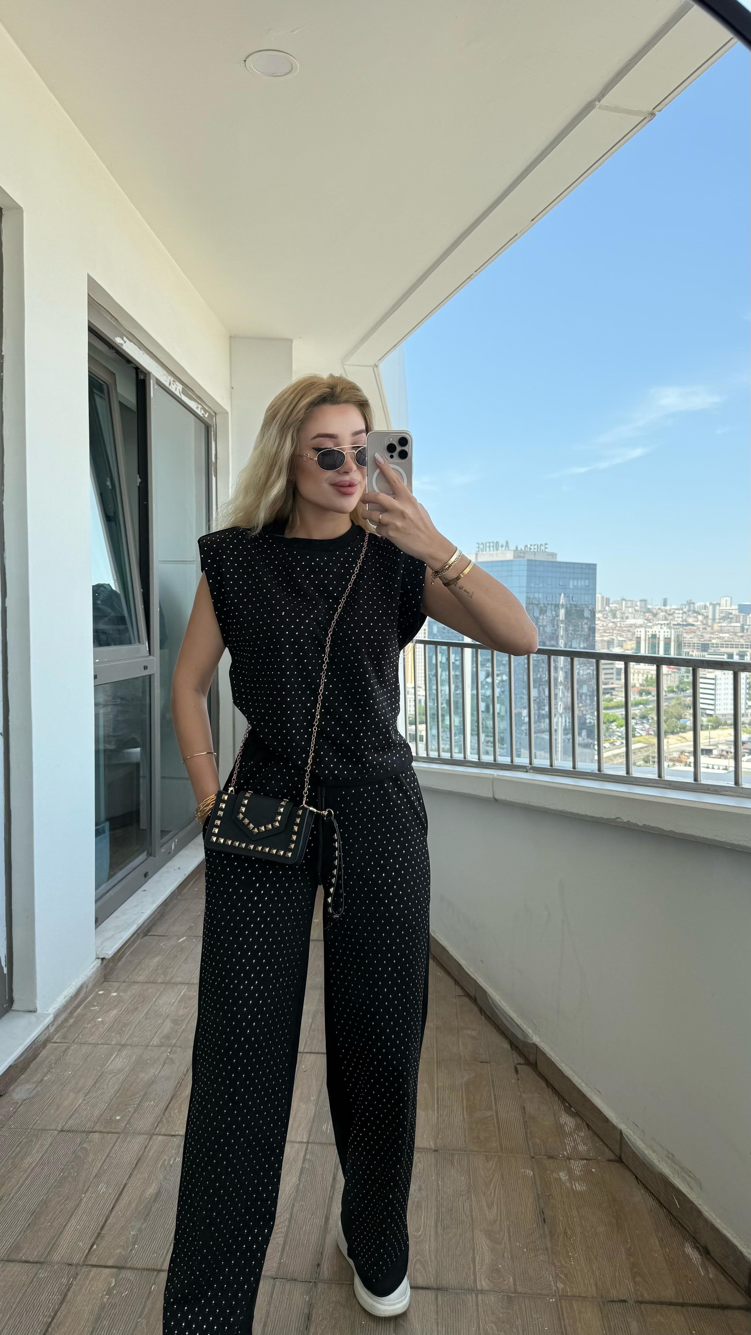 Taşlı tasarım takım siyah