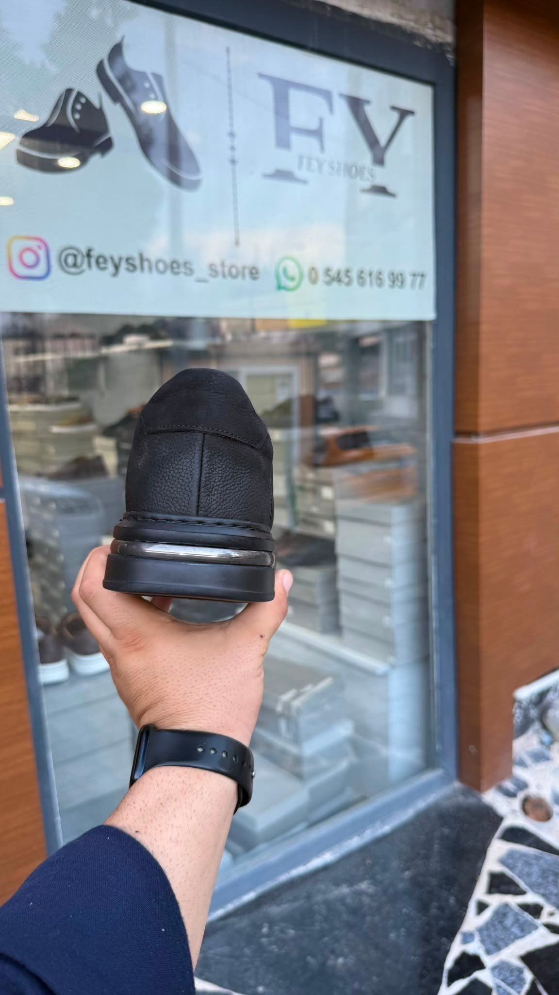 FY 9797 SİYAH