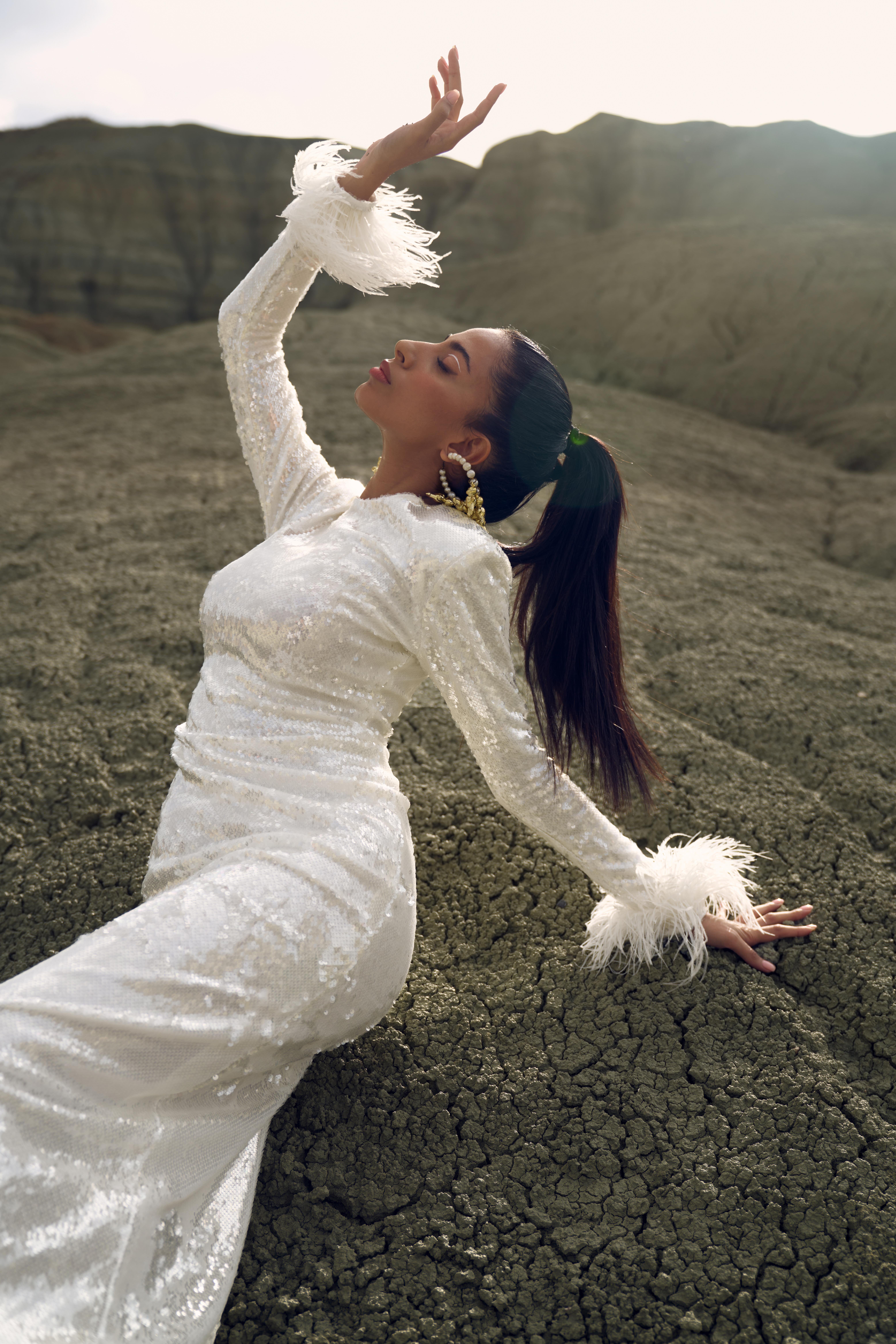 Sequined Whit Midi Dress