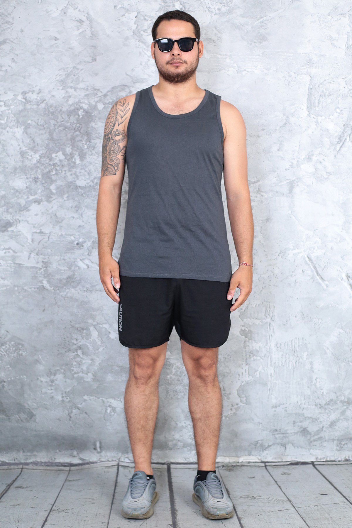 Erkek koyu gri %100 slim fit pamuk penye halter yaka sporcu atlet