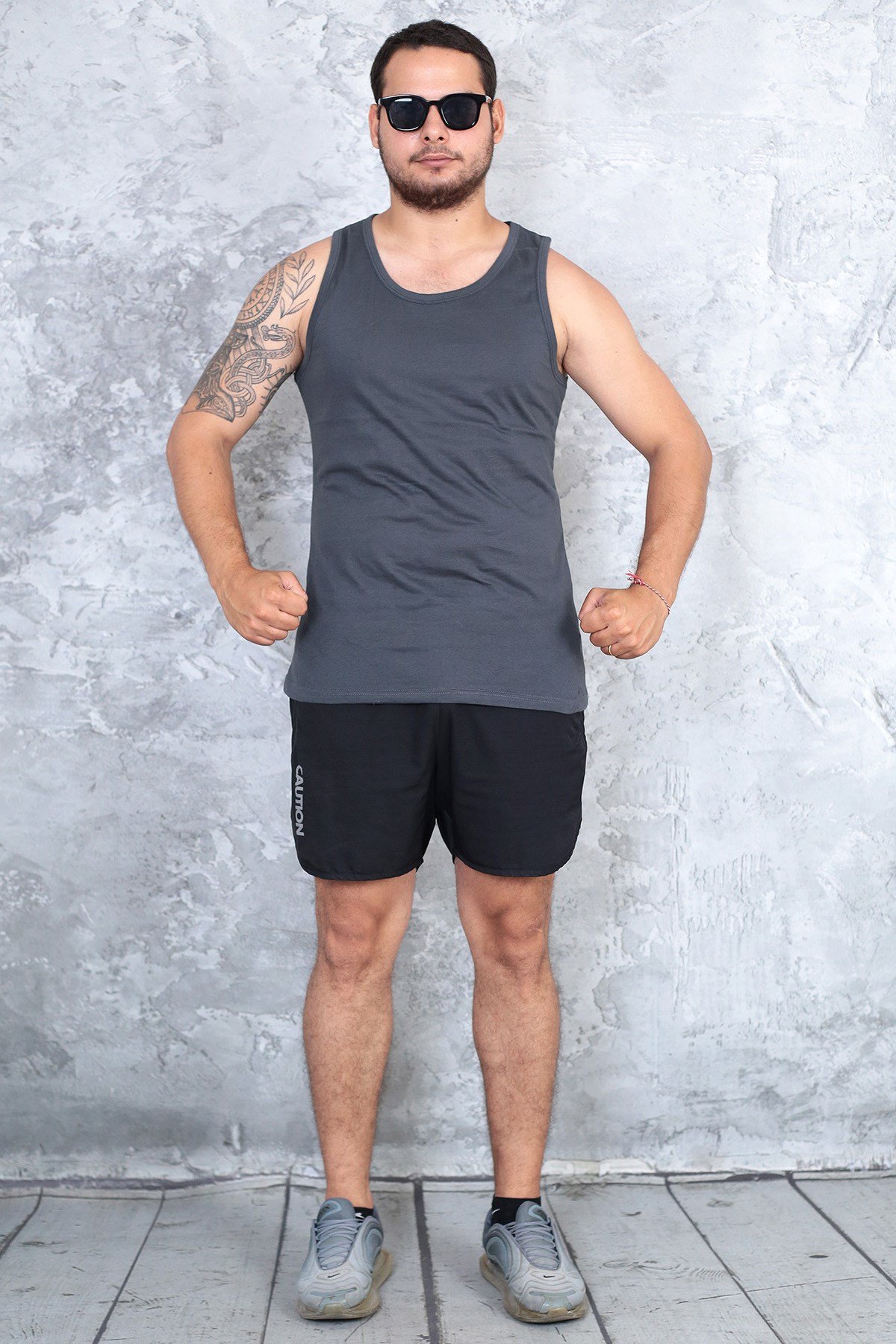 Erkek koyu gri %100 slim fit pamuk penye halter yaka sporcu atlet