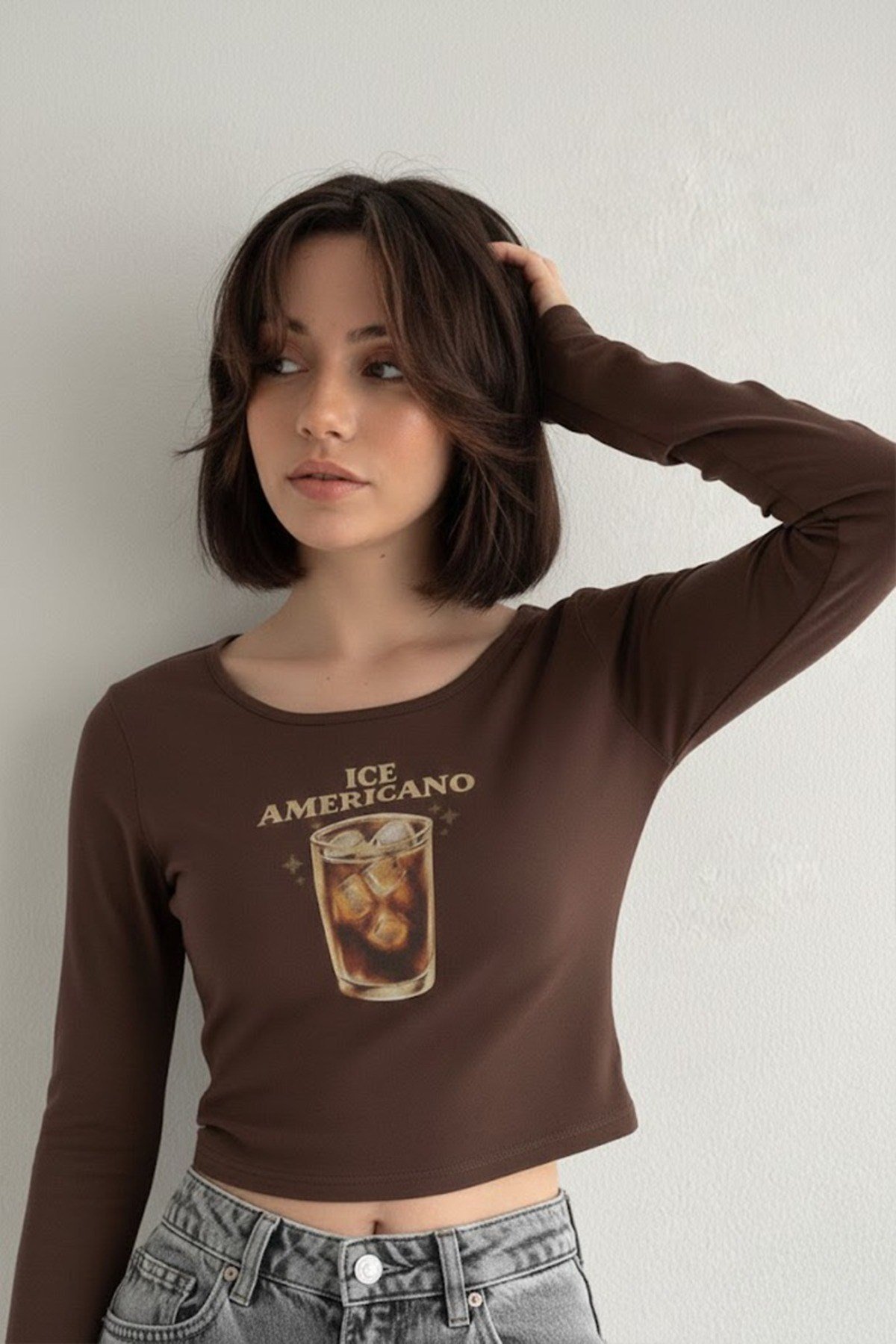 Kahverengi Ice Americano Kahve Baskılı Uzun Kollu Crop