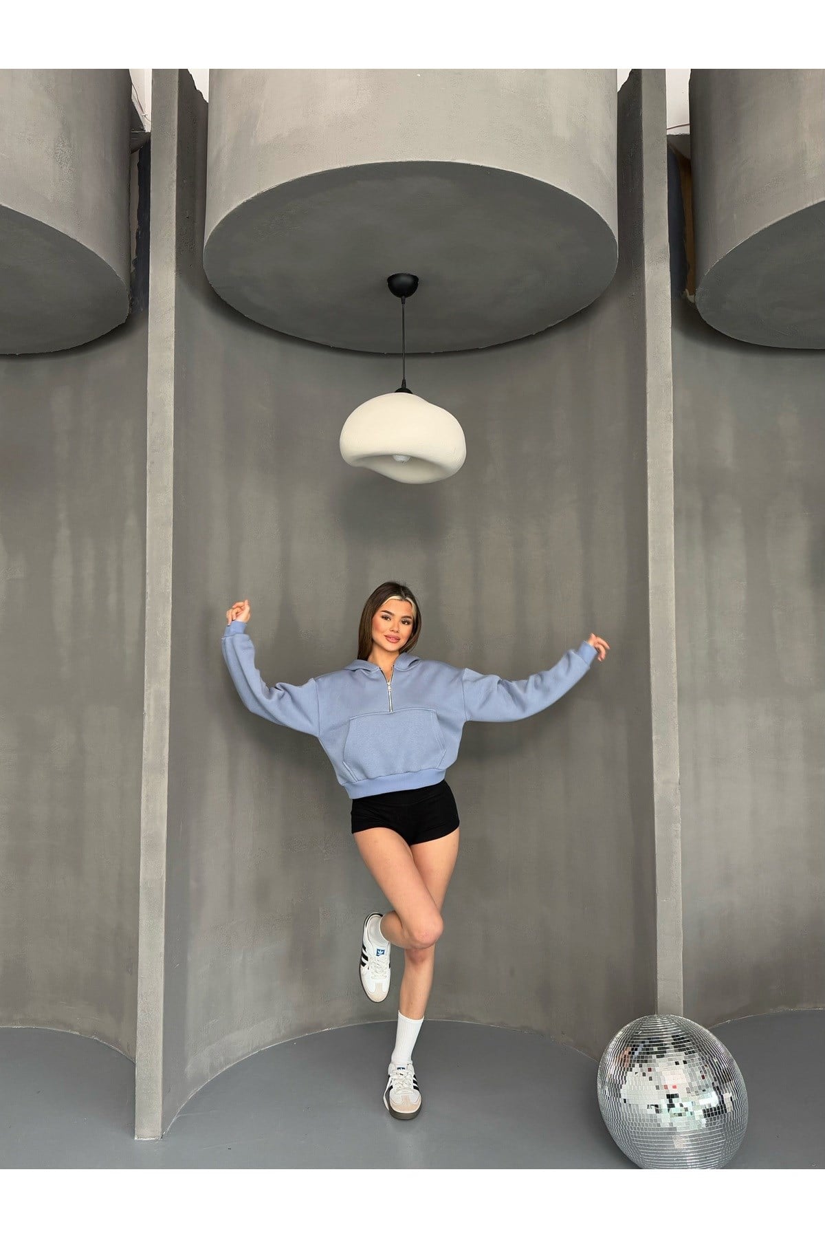 Mavi Crop Top Kalın Kumaş Yarım Fermuarlı Kapüşonlu Hırka