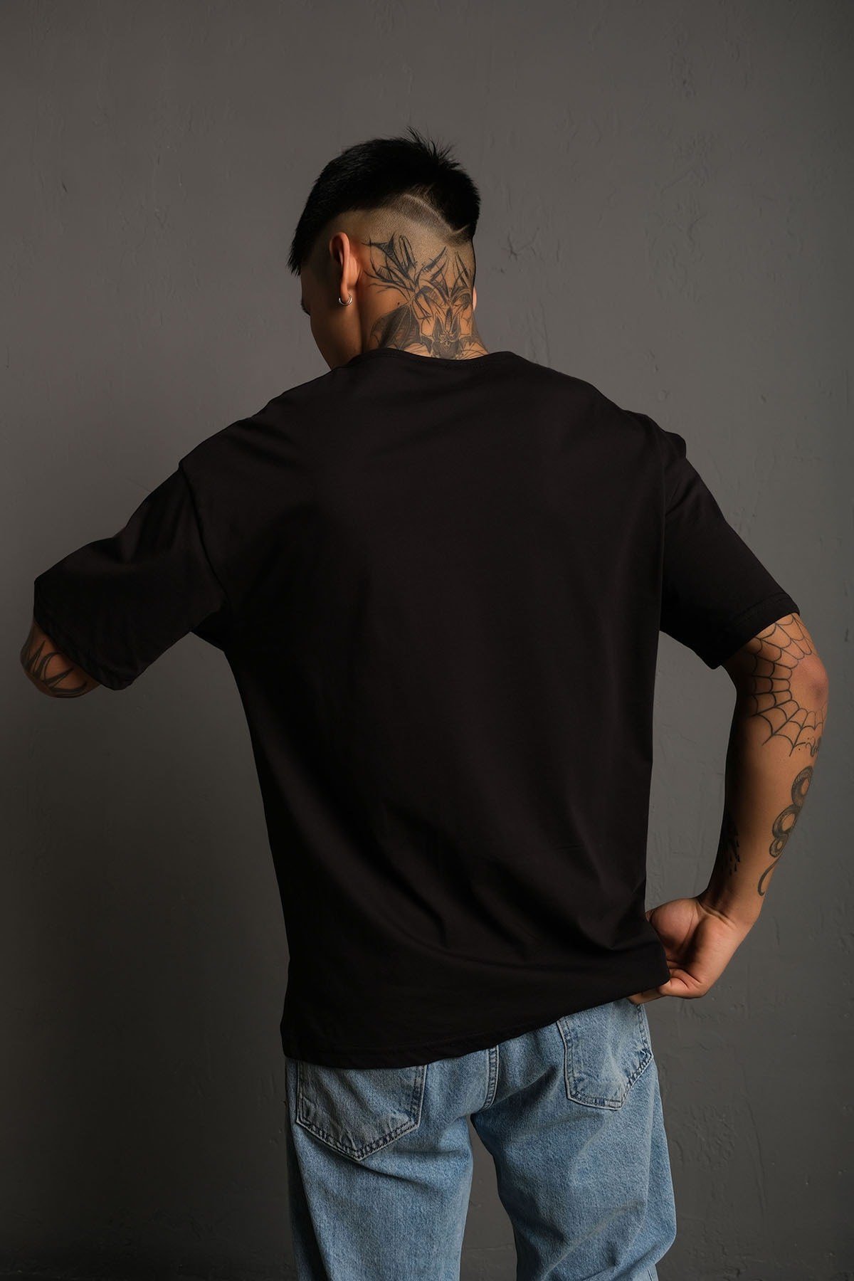 Oversize Siyah Baskısız Unisex Tişört