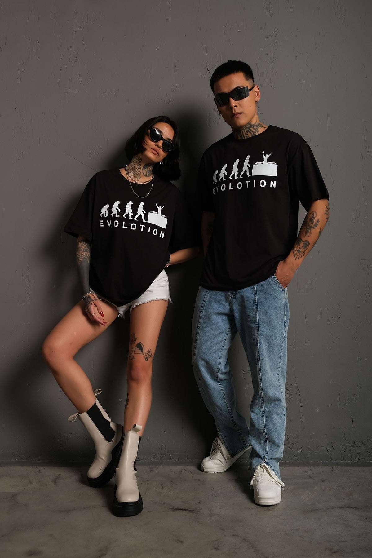 Siyah Oversize Evolution Baskılı Unisex Tişört