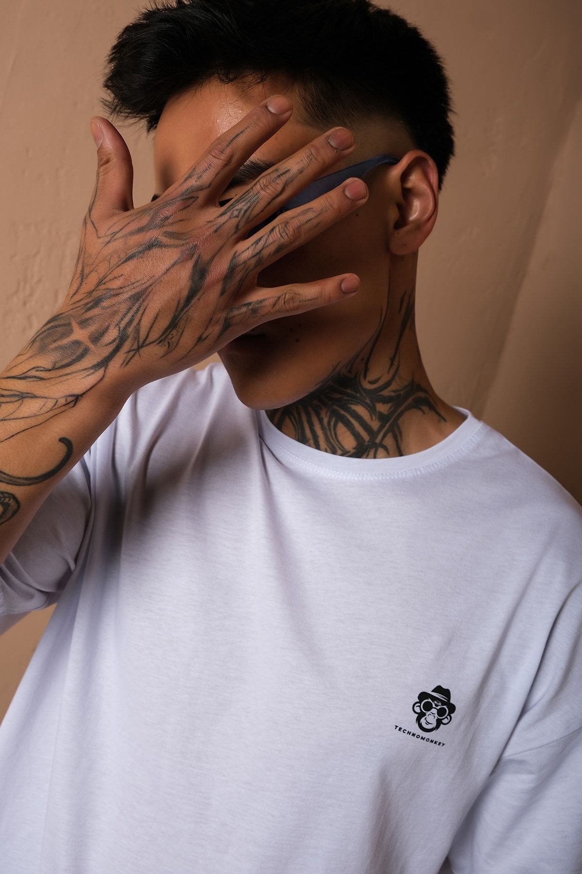 Unisex Beyaz Oversize Chill Vibes Baskılı Techno Tişört