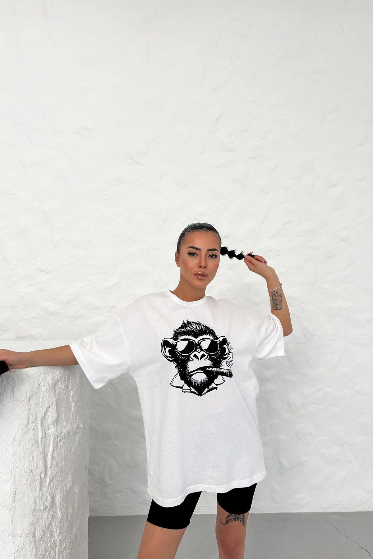 Unisex Beyaz Oversize Techno Maymun Baskılı Tişört
