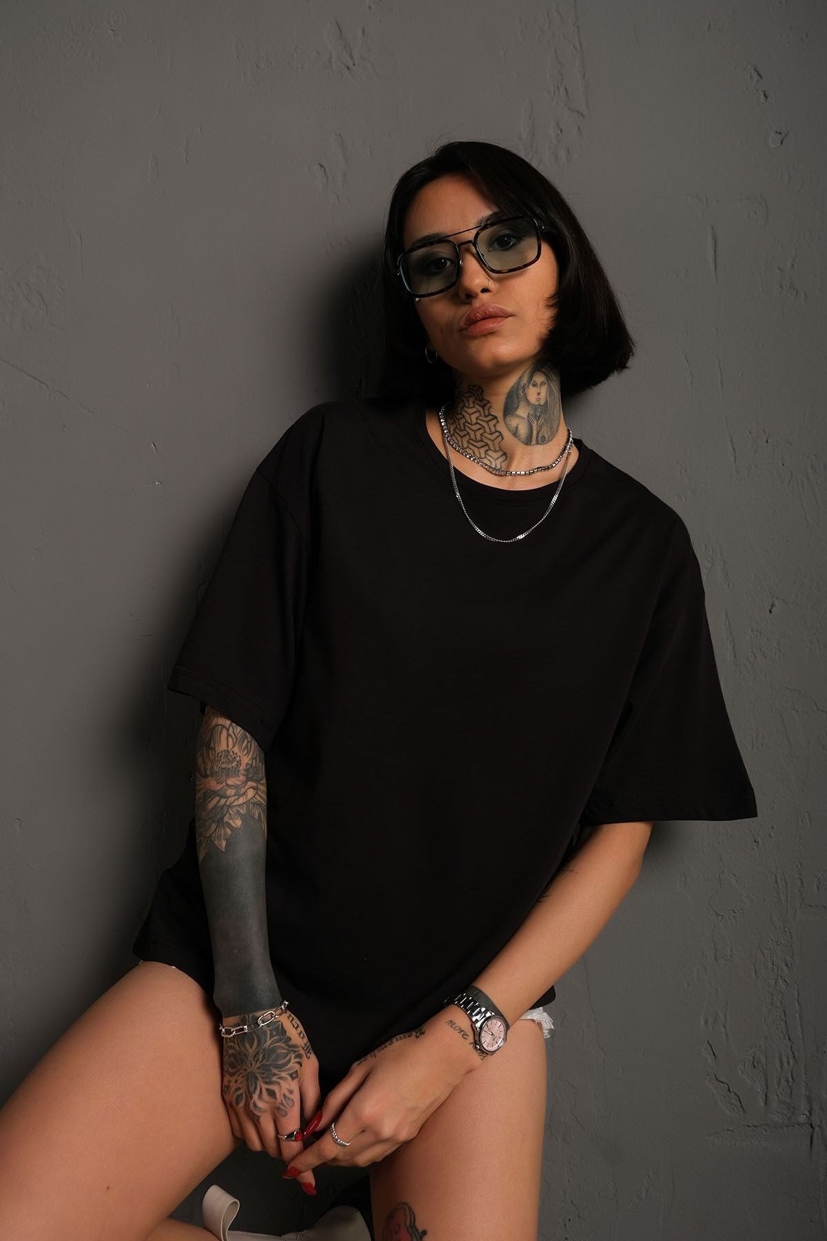 Unisex Siyah Oversize Yılan Baskılı T-shirt